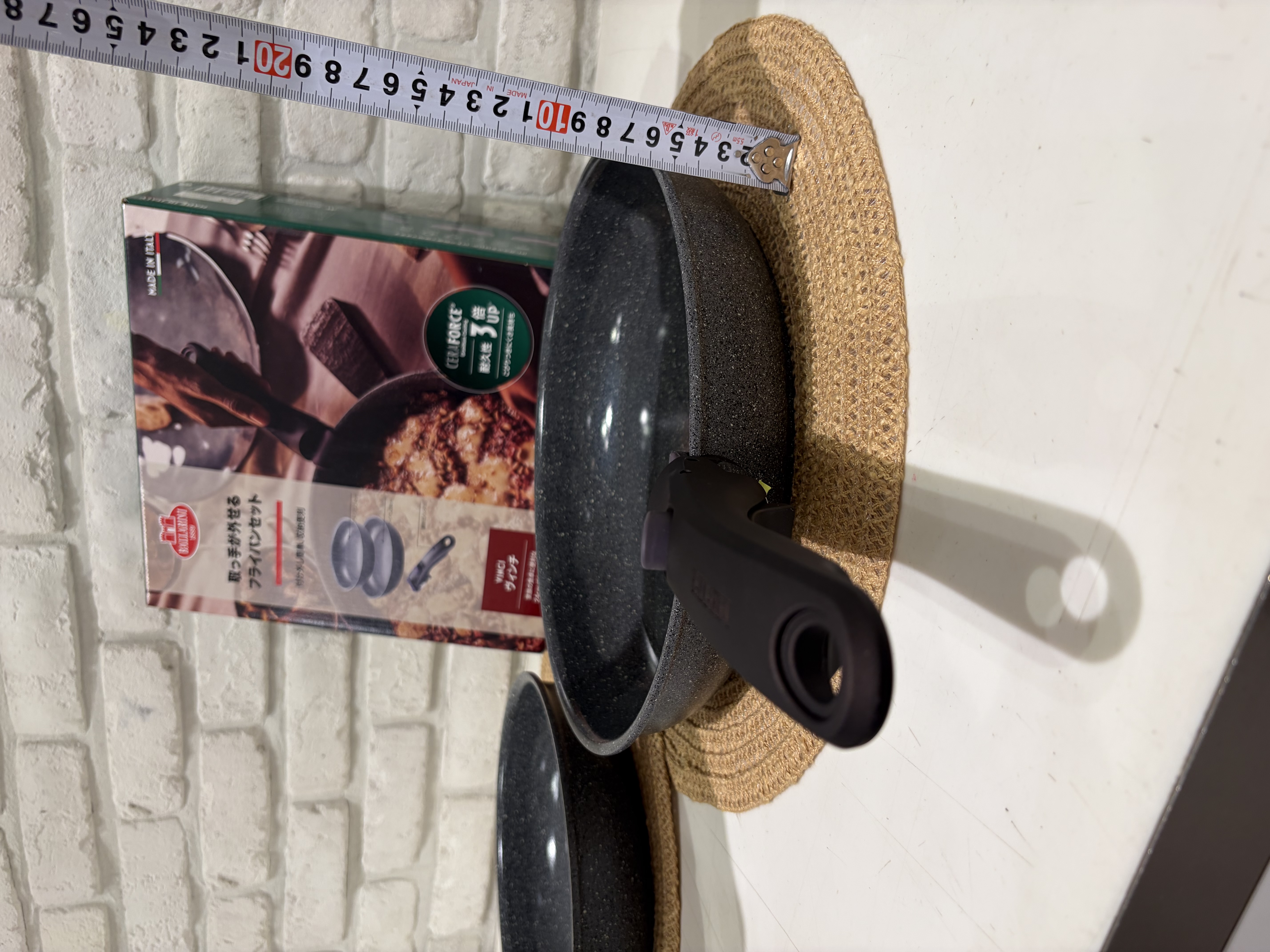 Daiさんの「212 KITCHEN STORE｜ヴィンチ フライパン3Pセット 24cm/28cm/ハンドル ＜BALLARINI バッラリーニ＞」を使ったコーディネート