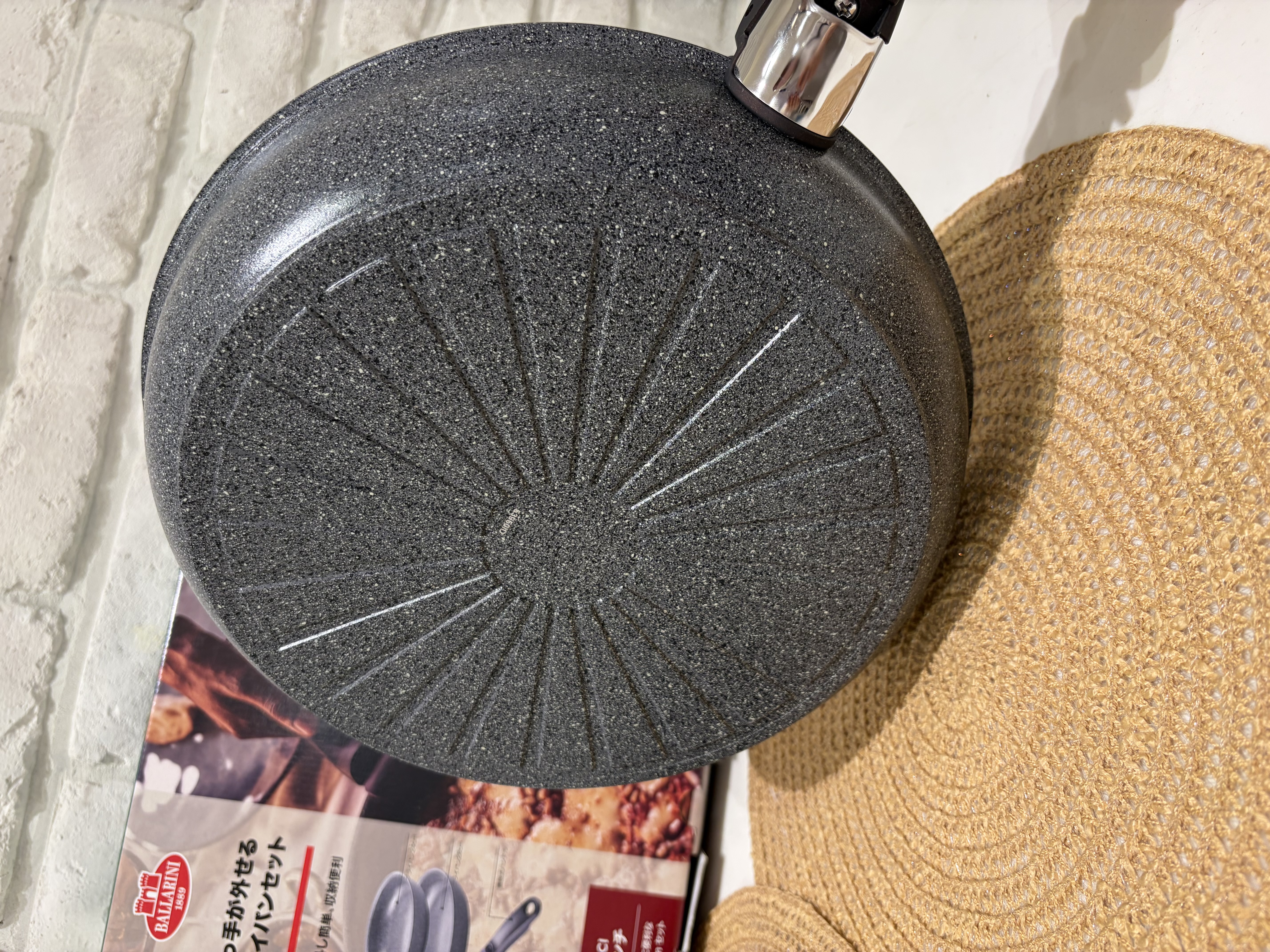 Daiさんの「212 KITCHEN STORE｜ヴィンチ フライパン3Pセット 24cm/28cm/ハンドル ＜BALLARINI バッラリーニ＞」を使ったコーディネート