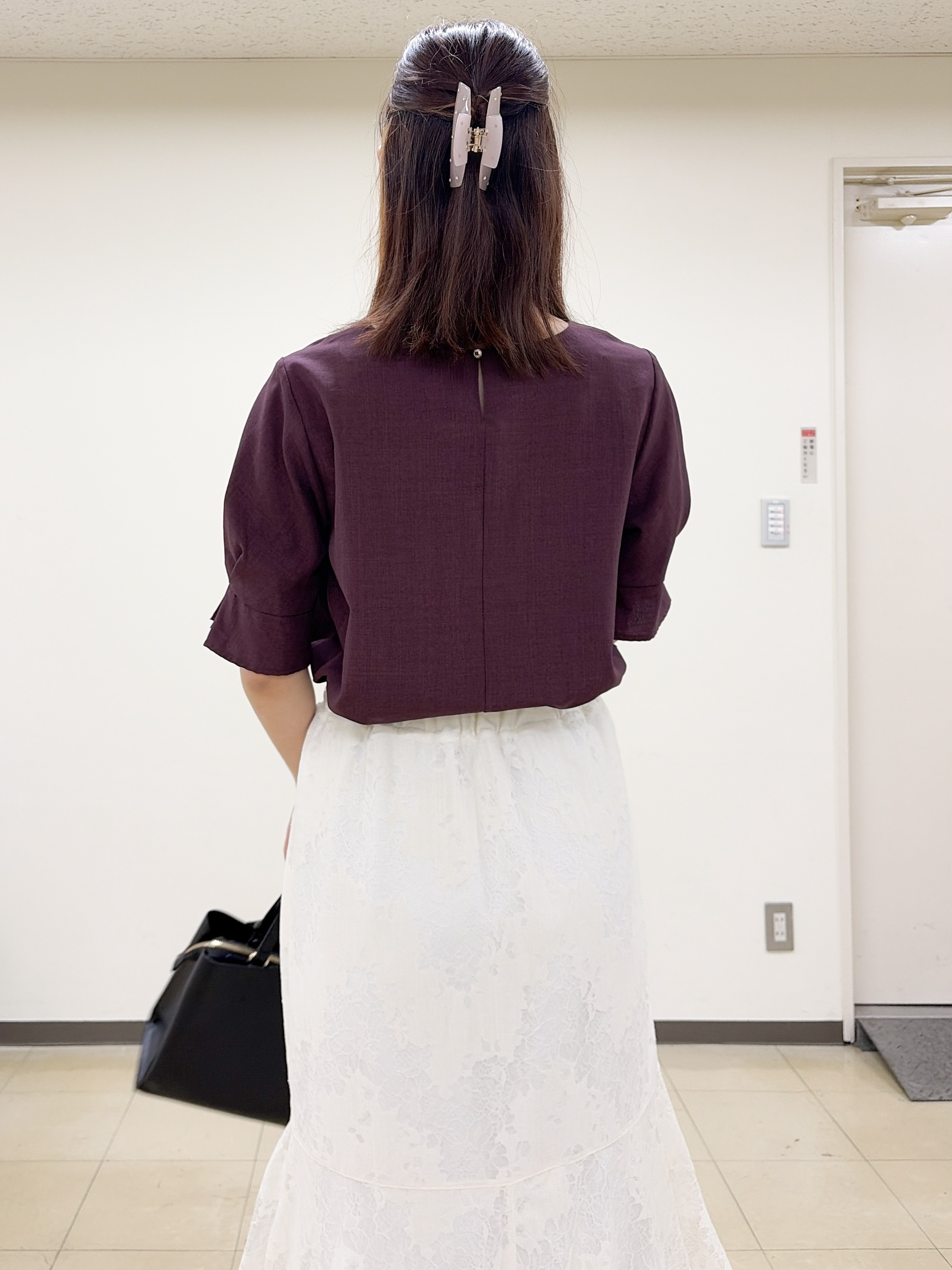 yurinaさんの「index｜【接触冷感／吸水速乾】タックパフスリーブブラウス《防シワ／洗濯機OK／XS～3L／8col》」を使ったコーディネート