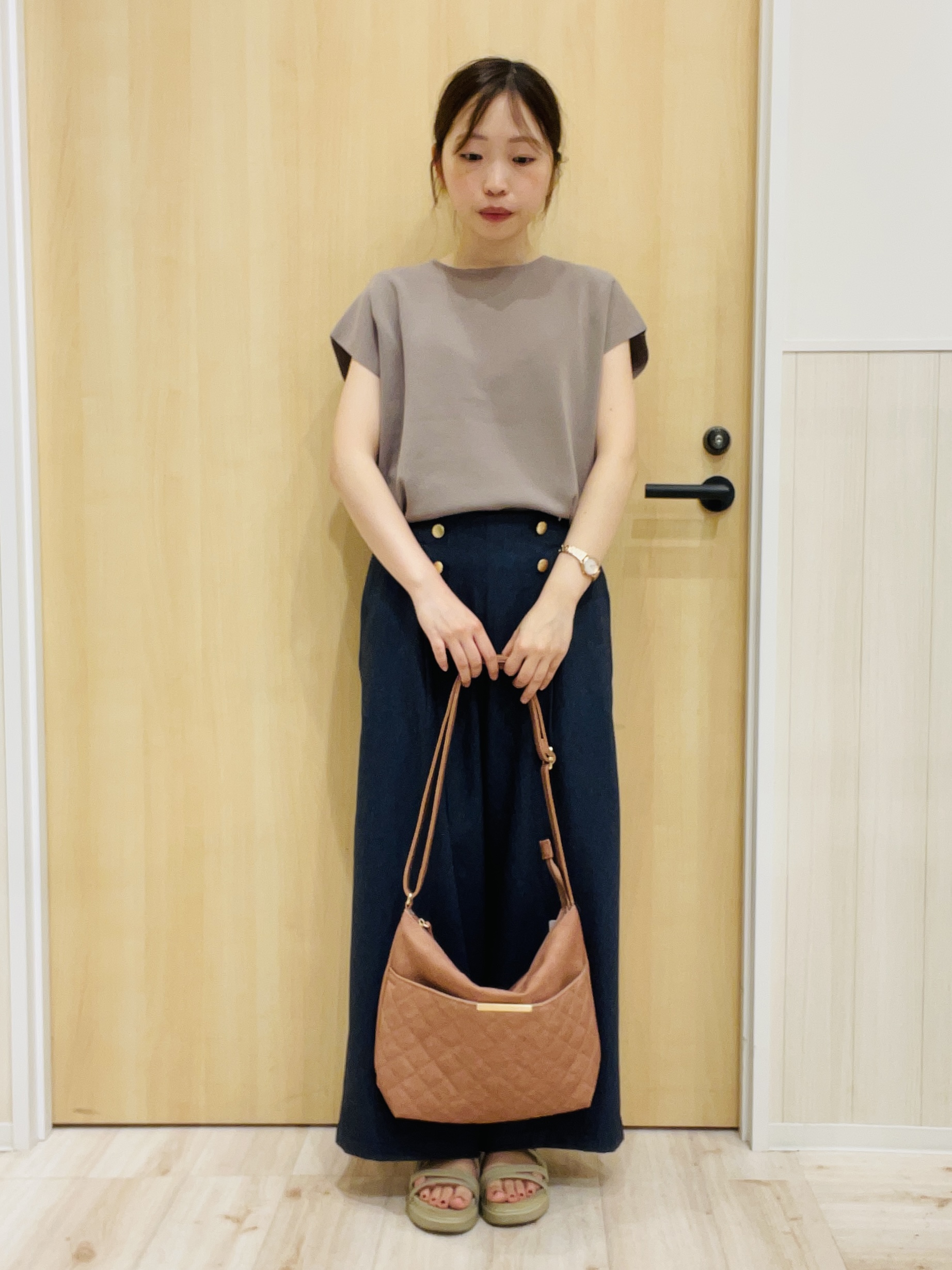 minamiさんの「SHOO･LA･RUE｜【洗濯機可/S-LL】インせず着られる 大人シンプルニット」を使ったコーディネート