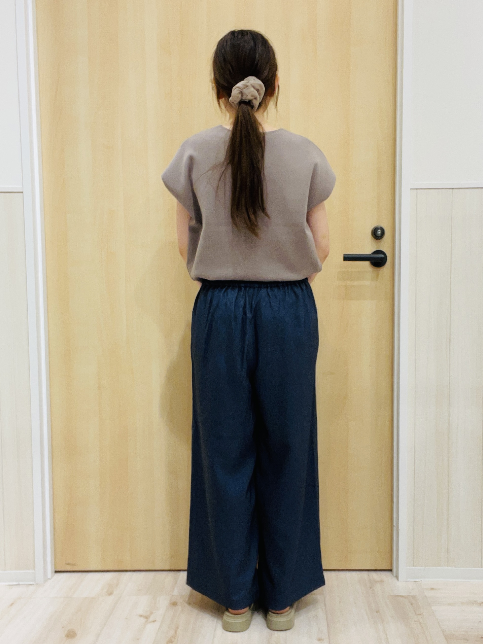 minamiさんの「SHOO･LA･RUE｜【洗濯機可/S-LL】インせず着られる 大人シンプルニット」を使ったコーディネート