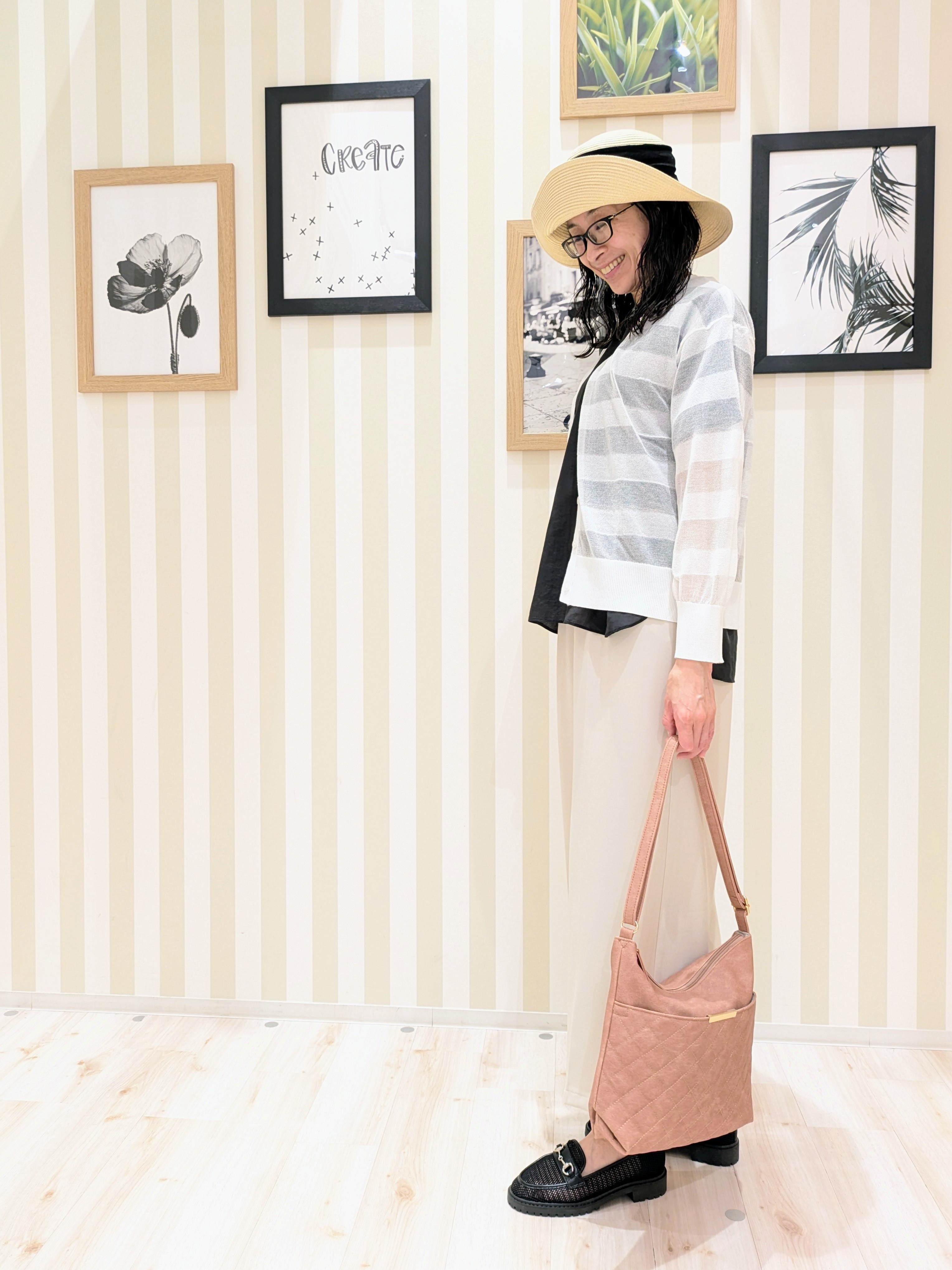 Mikiさんの「SHOO･LA･RUE｜【洗濯機可/S-LL】涼し気な透け感 日差し冷房対策に シアーボーダーカーディガン」を使ったコーディネート