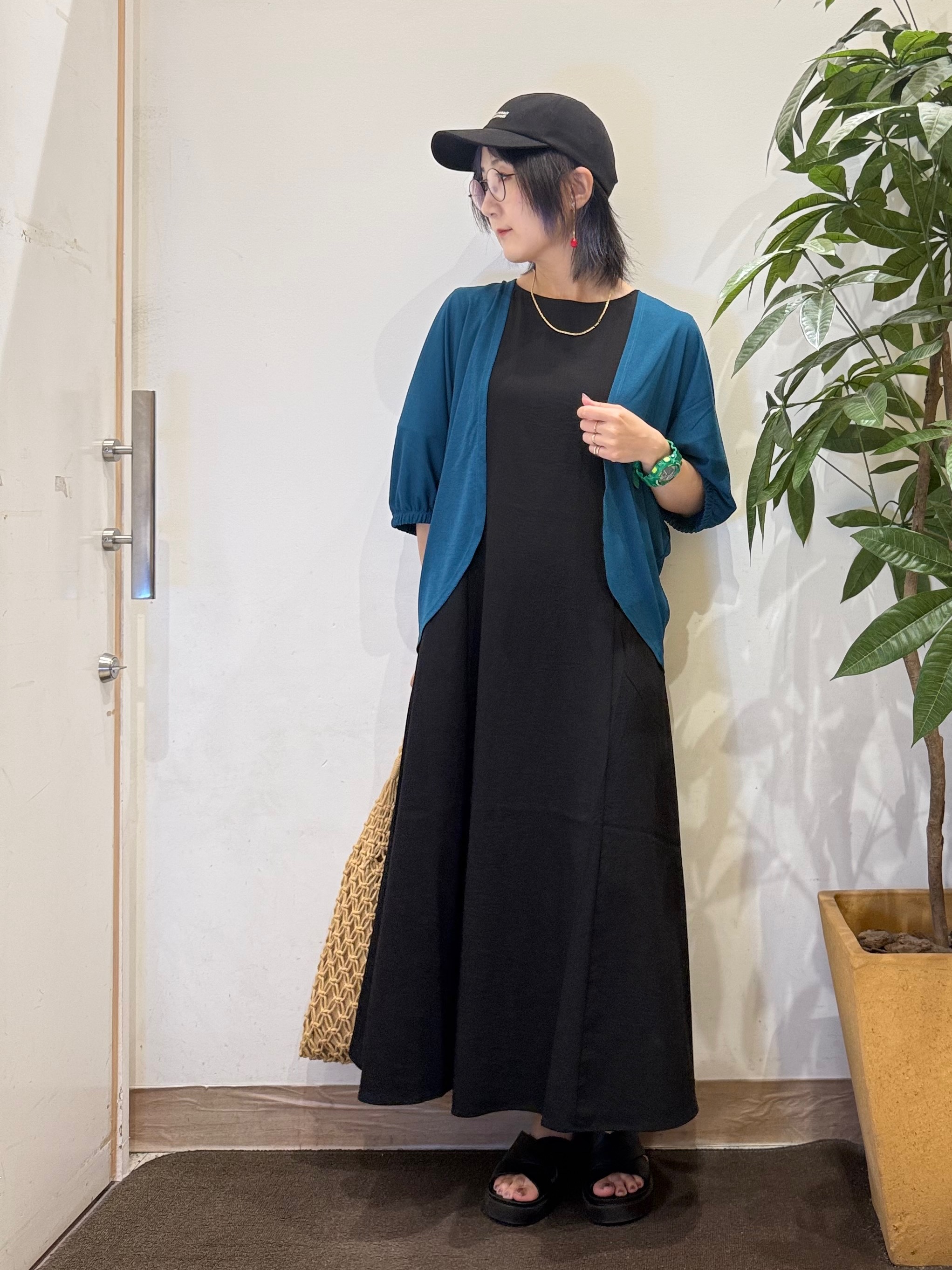 misakiさんの「SHOO･LA･RUE｜【UV/体型カバー】冷房や朝晩の冷え込み対策にも さらとろ5分袖カーディガン」を使ったコーディネート