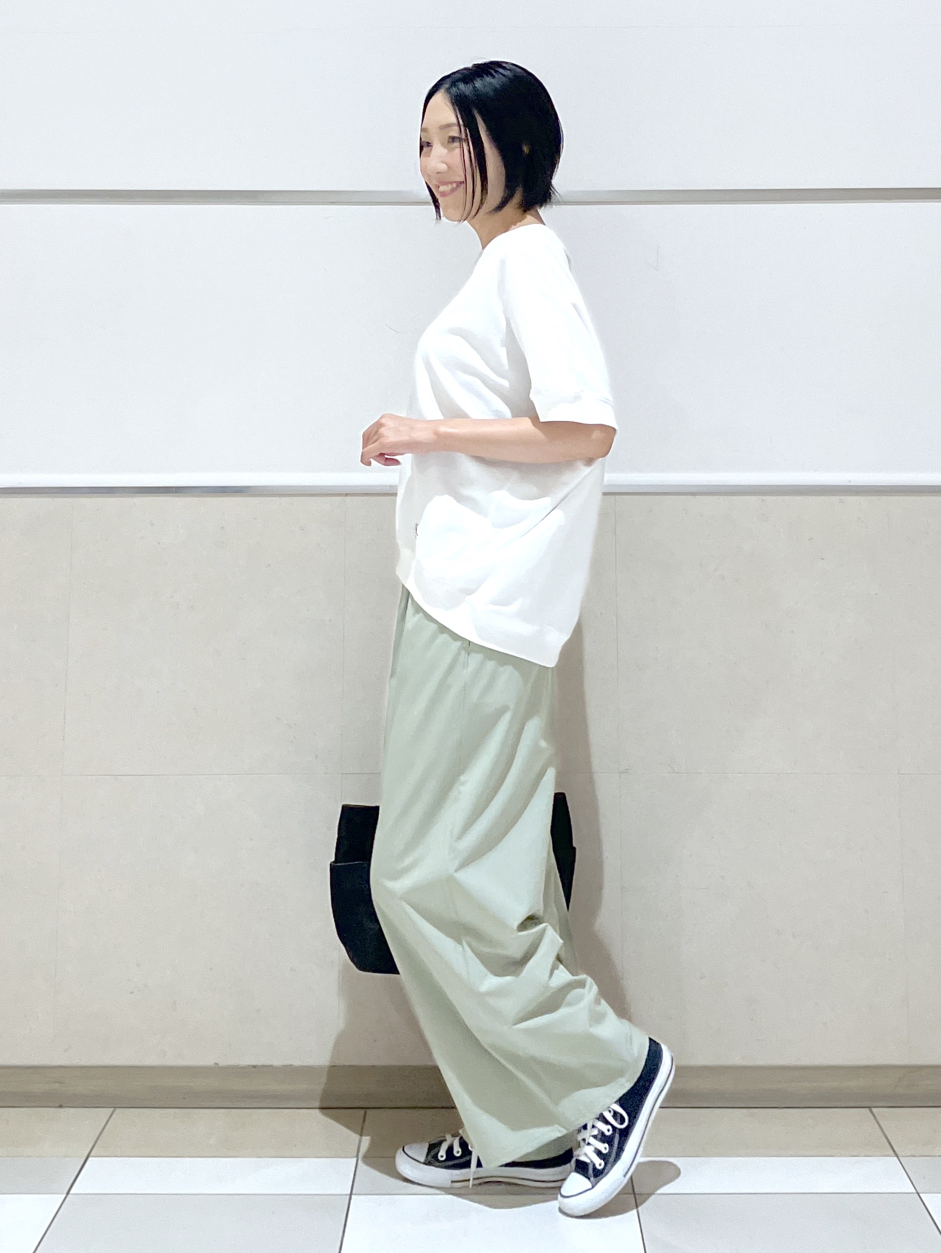 eriko さんの「Dessin｜【洗える】ミニ裏毛ドルマンスリーブプルオーバー」を使ったコーディネート