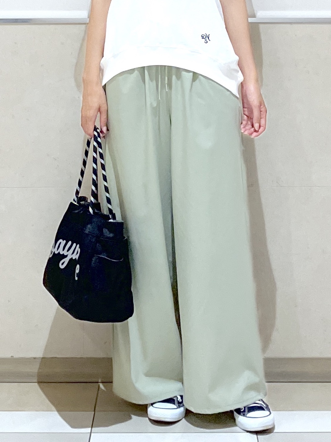 eriko さんの「Dessin｜【洗える】ミニ裏毛ドルマンスリーブプルオーバー」を使ったコーディネート