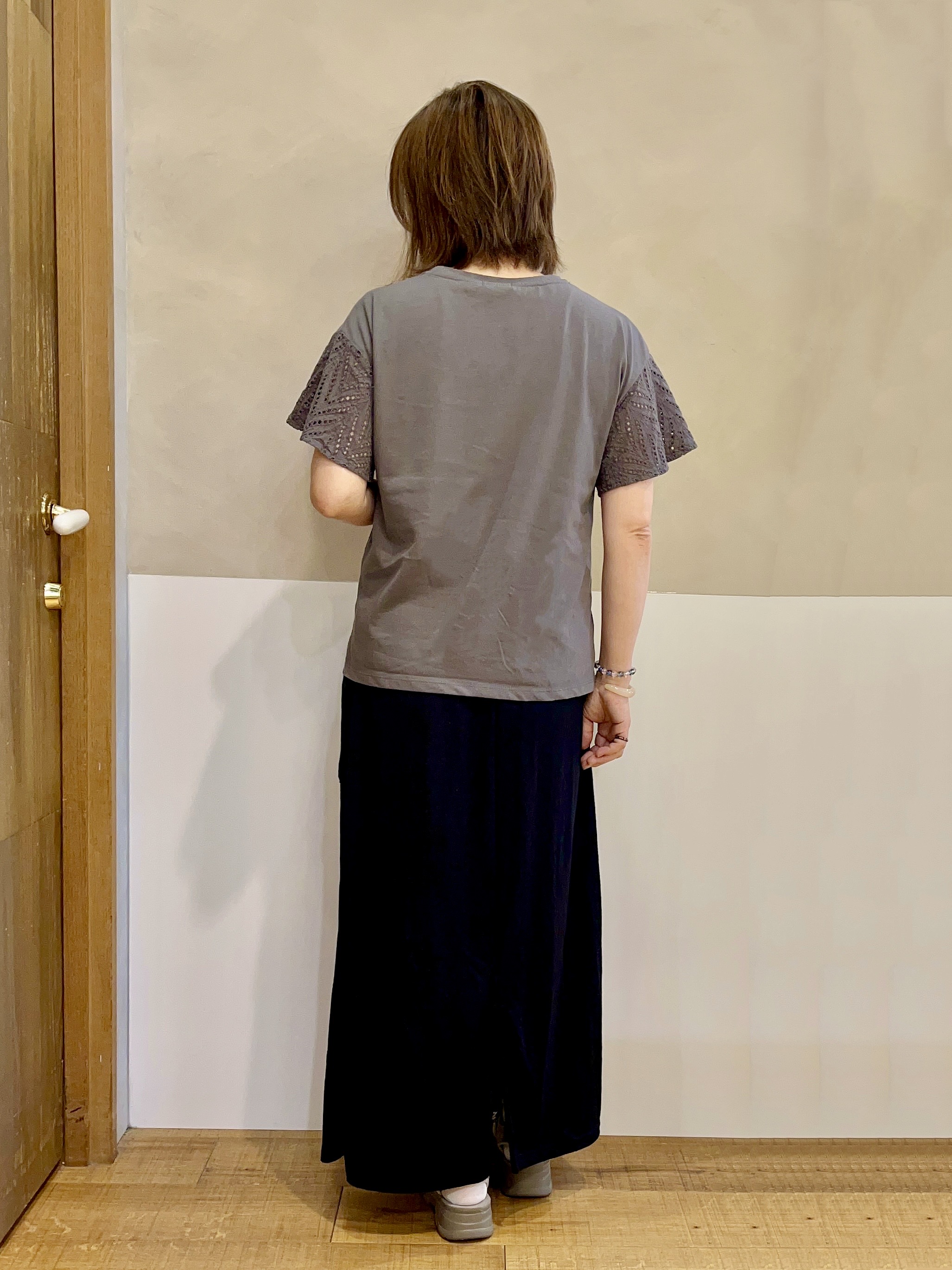 まるぷーさんの「SHOO･LA･RUE｜【S-LL/洗濯機可/体型カバー】汗じみが気になりにくい お袖レースフレアTシャツ」を使ったコーディネート