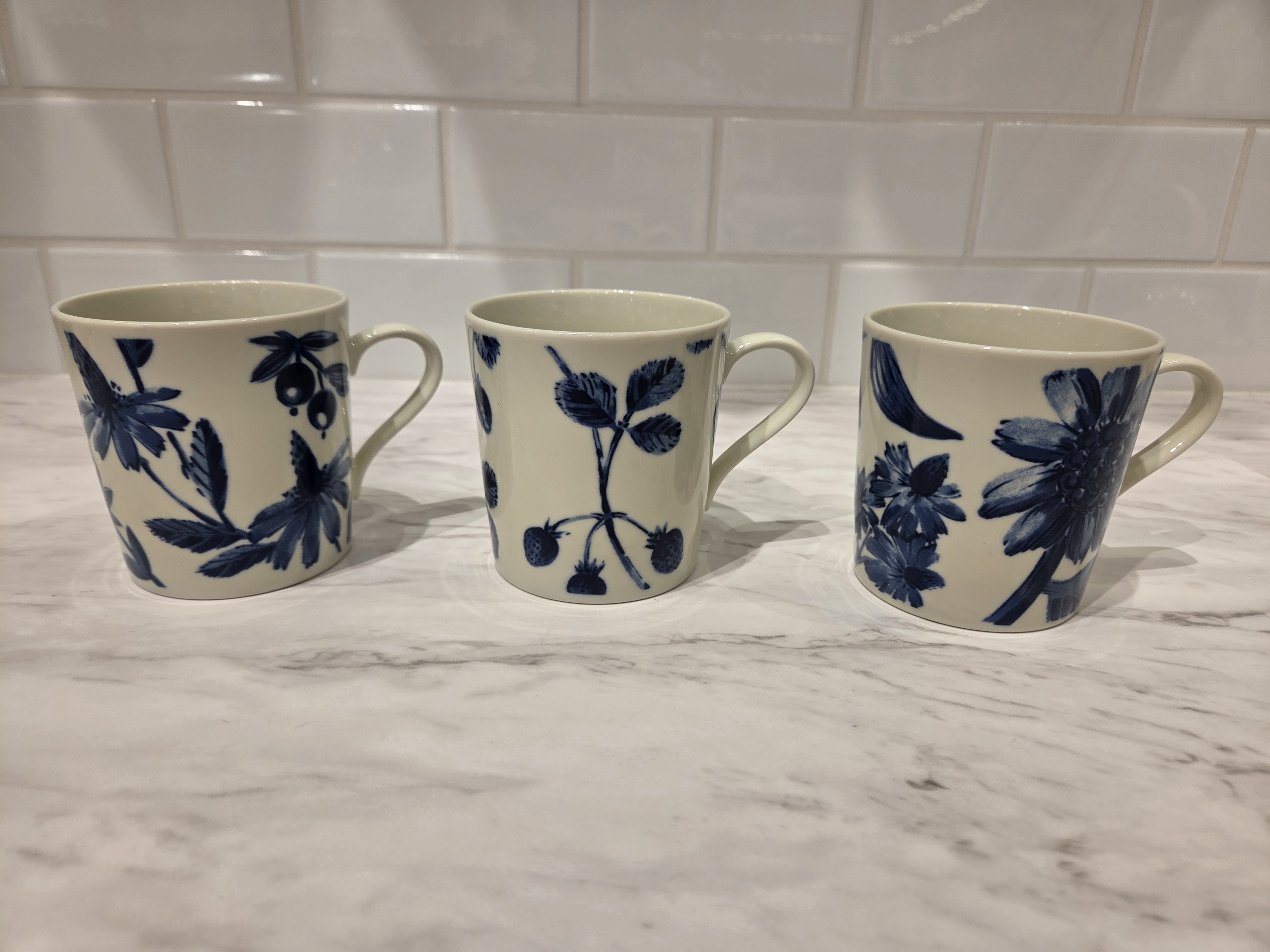 しづさんの「212 KITCHEN STORE｜ボタニカル ボウル ストロベリー」を使ったコーディネート