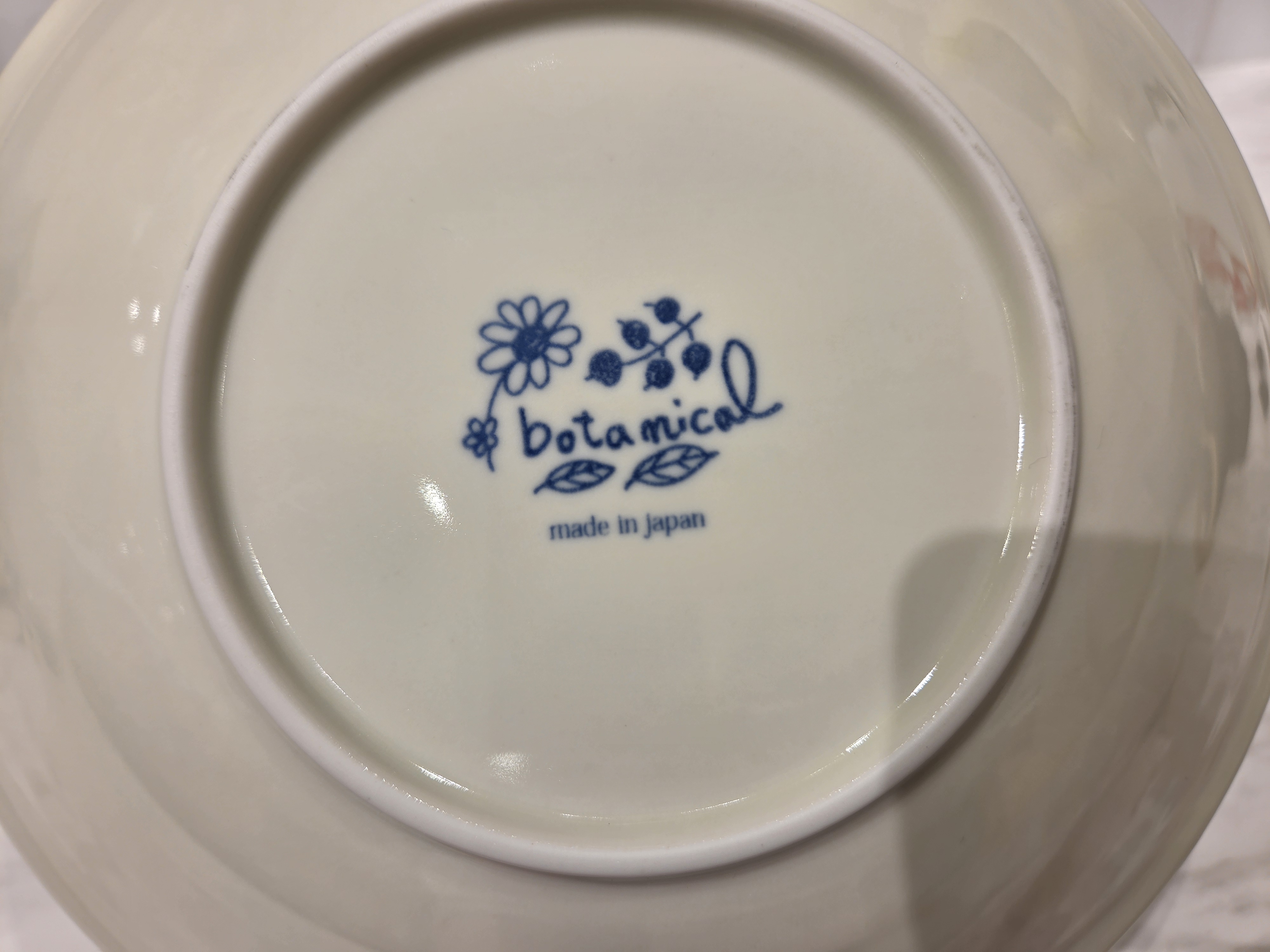 しづさんの「212 KITCHEN STORE｜ボタニカル ボウル ストロベリー」を使ったコーディネート