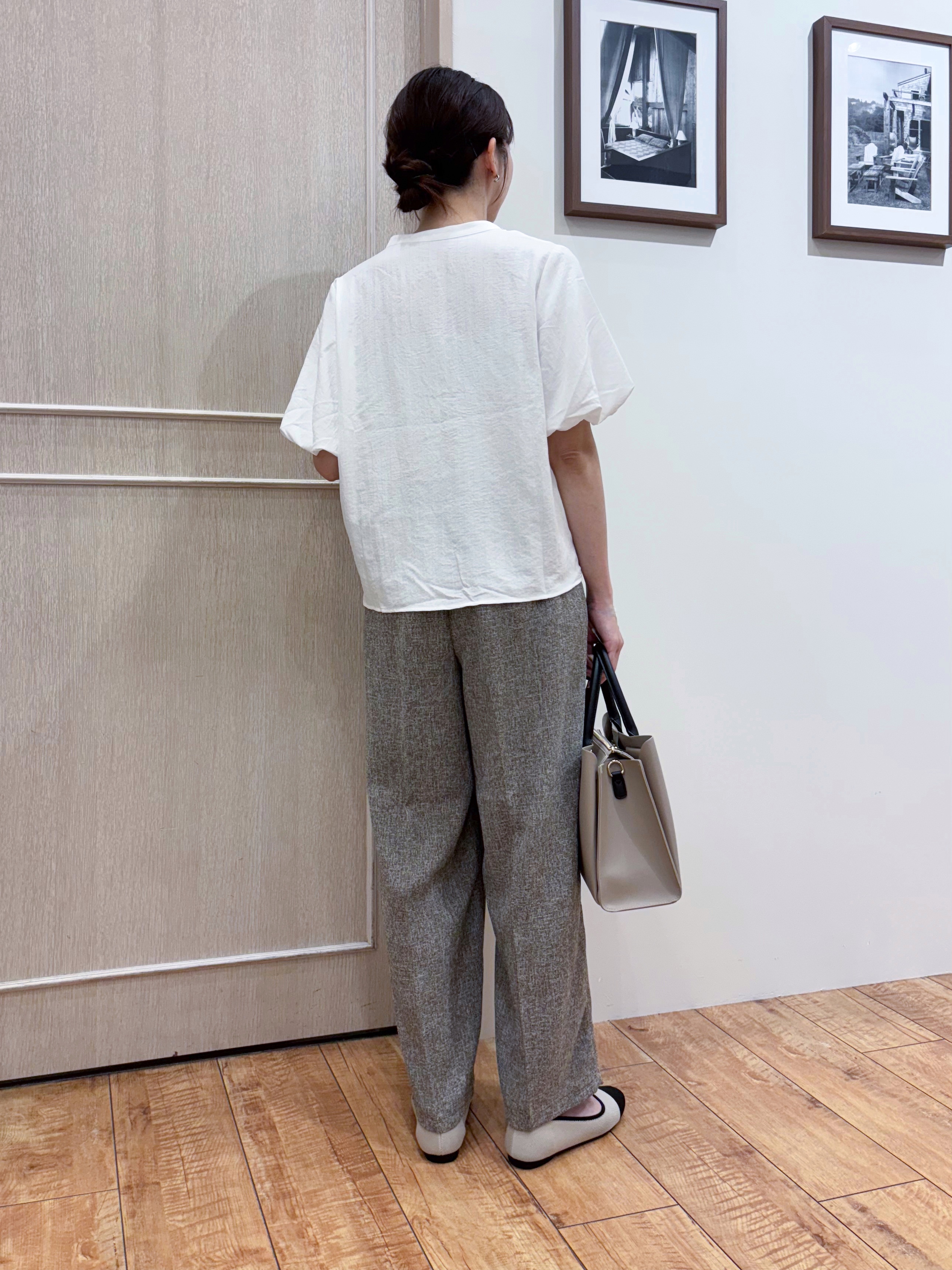 なみさんの「SHOO･LA･RUE｜【洗濯機可】バルーンスリーブで二の腕カバー キーネック5分袖ブラウス」を使ったコーディネート