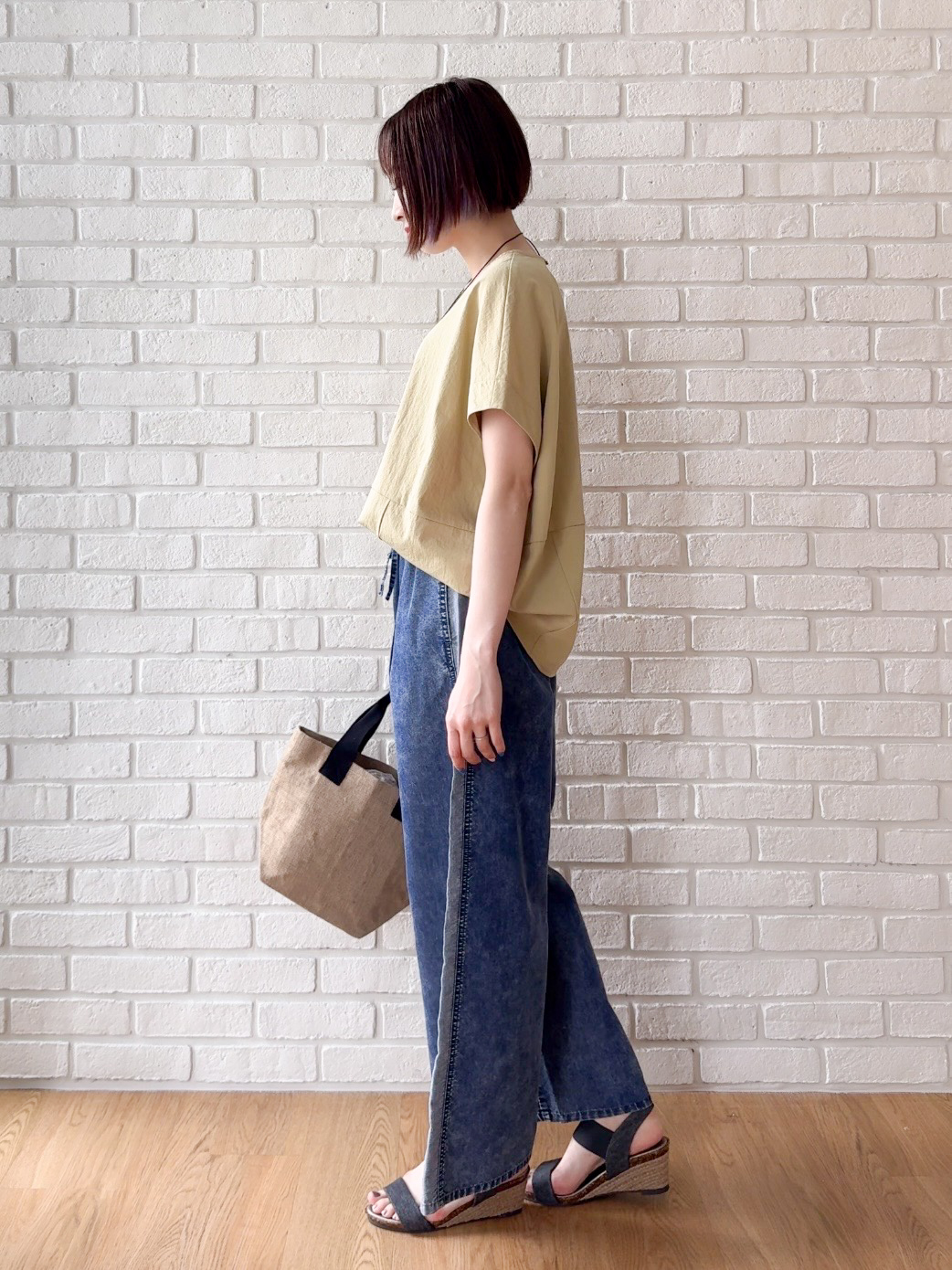 𝐜𝐡𝐢𝐤𝐚さんの「SHOO･LA･RUE｜【洗濯機可/セットアップ可】軽凛(かろりん) シンプル上品 切替コクーントップス」を使ったコーディネート