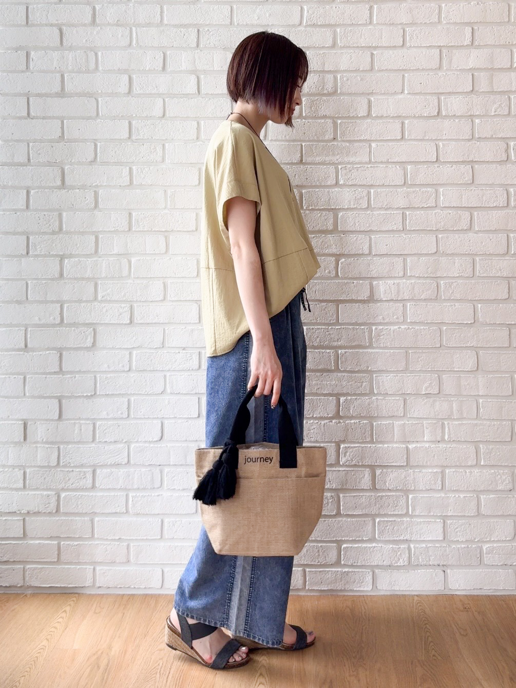 𝐜𝐡𝐢𝐤𝐚さんの「SHOO･LA･RUE｜【洗濯機可/セットアップ可】軽凛(かろりん) シンプル上品 切替コクーントップス」を使ったコーディネート