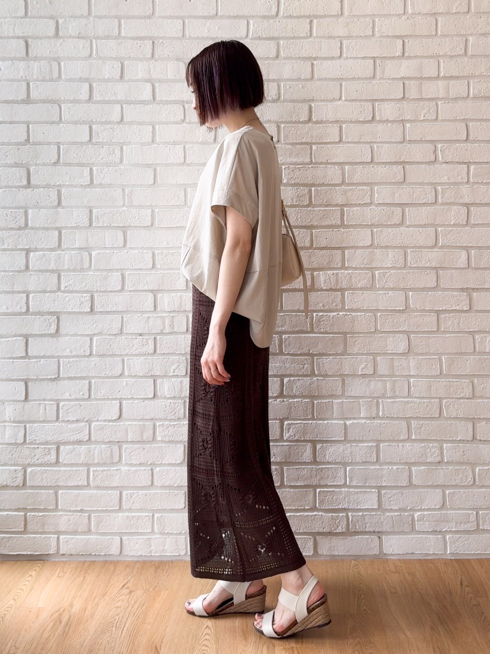𝐜𝐡𝐢𝐤𝐚さんの「SHOO･LA･RUE｜【洗濯機可/セットアップ可】軽凛(かろりん) シンプル上品 切替コクーントップス」を使ったコーディネート