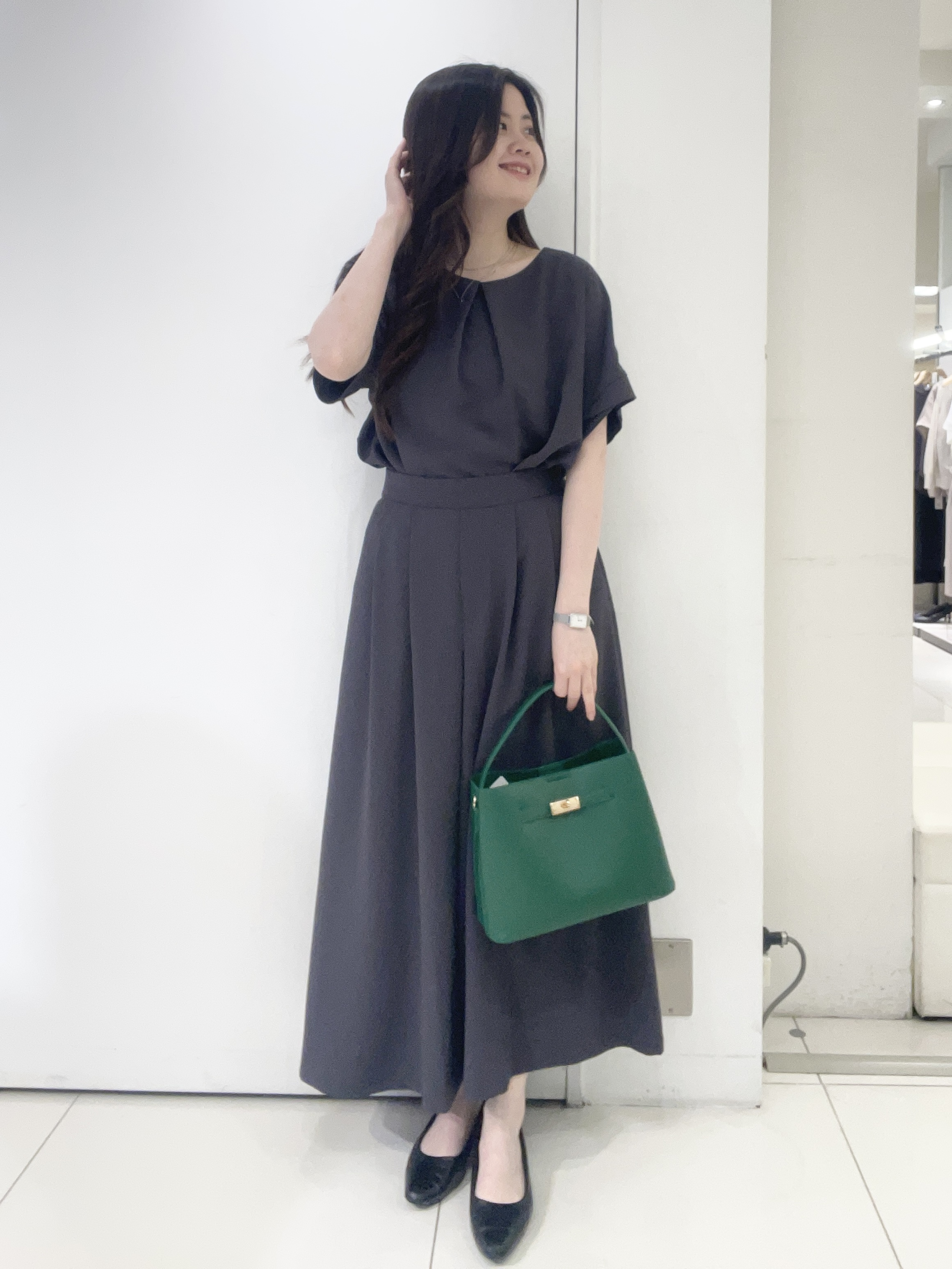 moeさんの「UNTITLED｜【セットアップ可/UVカット/前後2WAY】リラクシーフレンチスリーブブラウス」を使ったコーディネート