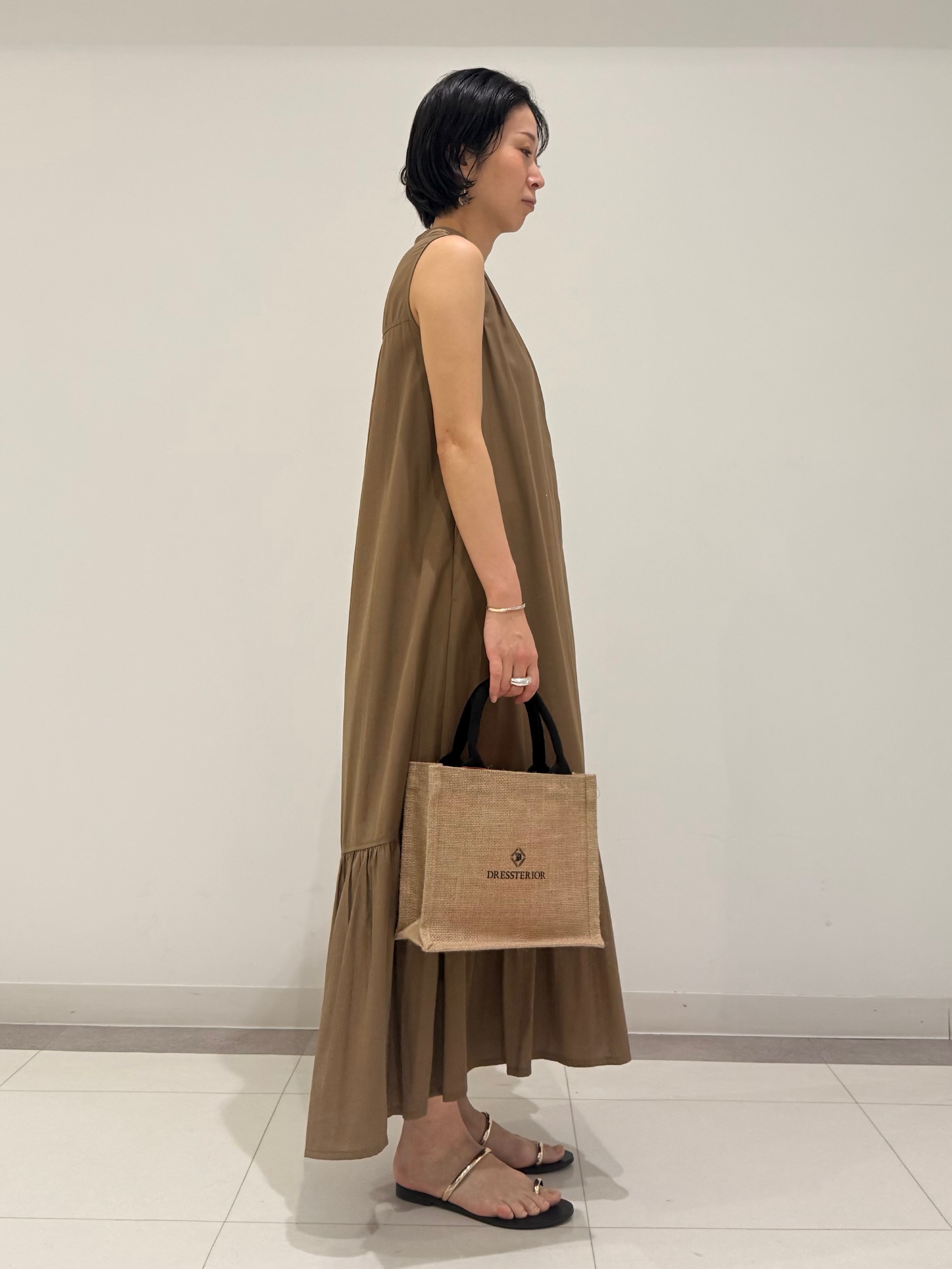 MIYAKAWAさんの「DRESSTERIOR｜ジュートキャンバス ミニバッグ」を使ったコーディネート