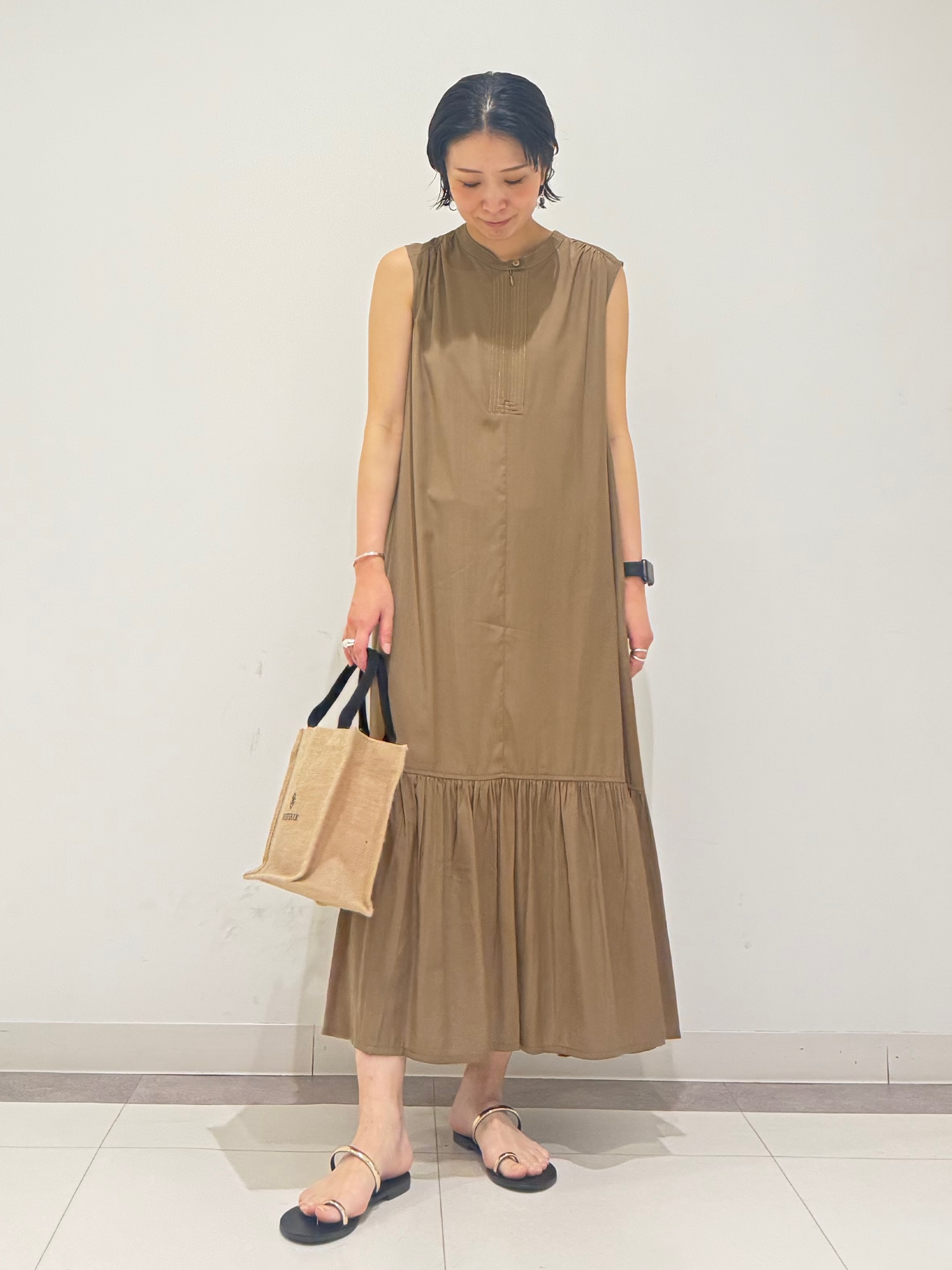 MIYAKAWAさんの「DRESSTERIOR｜ジュートキャンバス ミニバッグ」を使ったコーディネート
