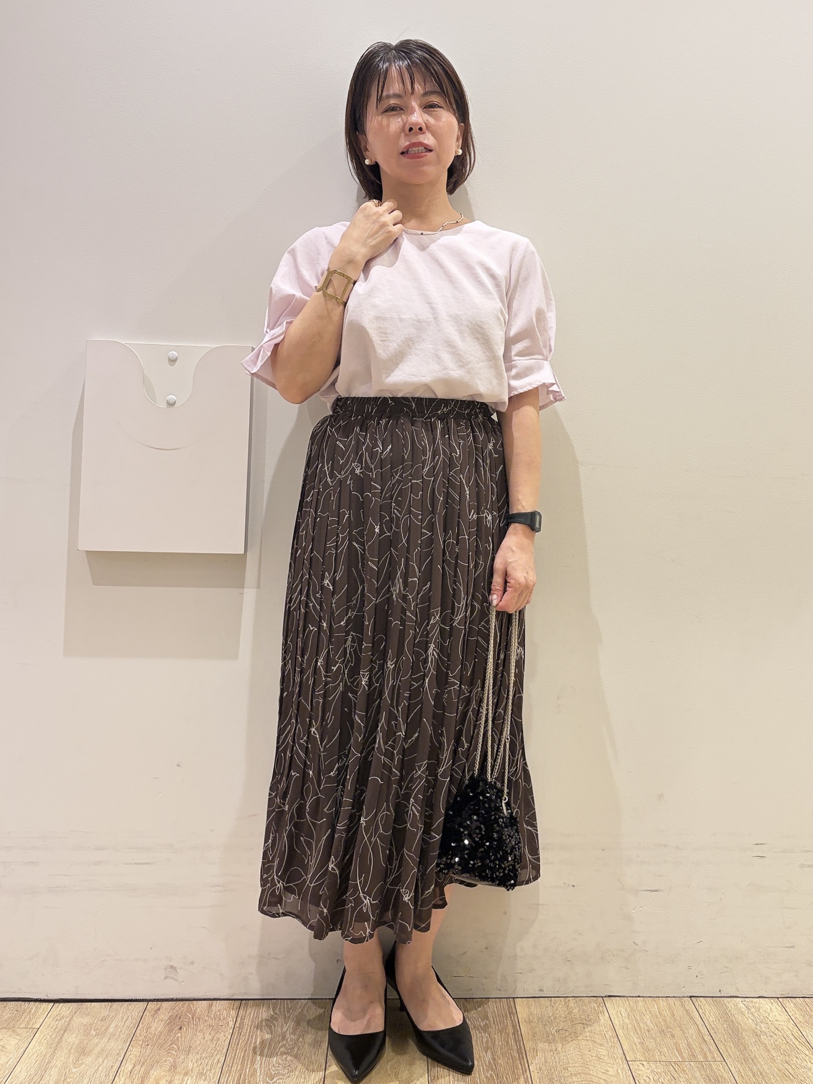 YUKOさんの「index｜【接触冷感／吸水速乾】タックパフスリーブブラウス《防シワ／洗濯機OK／XS～3L／8col》」を使ったコーディネート