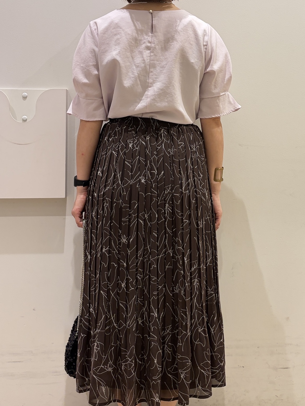 YUKOさんの「index｜【接触冷感／吸水速乾】タックパフスリーブブラウス《防シワ／洗濯機OK／XS～3L／8col》」を使ったコーディネート