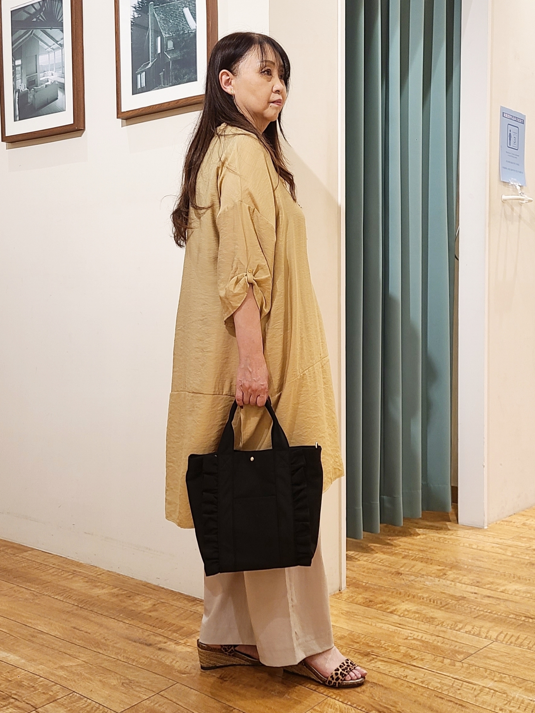 ポンタさんの「SHOO･LA･RUE｜【S-LL/洗濯後しわになりにくい】ゆるっと体型カバー 7分袖コクーンチュニック」を使ったコーディネート