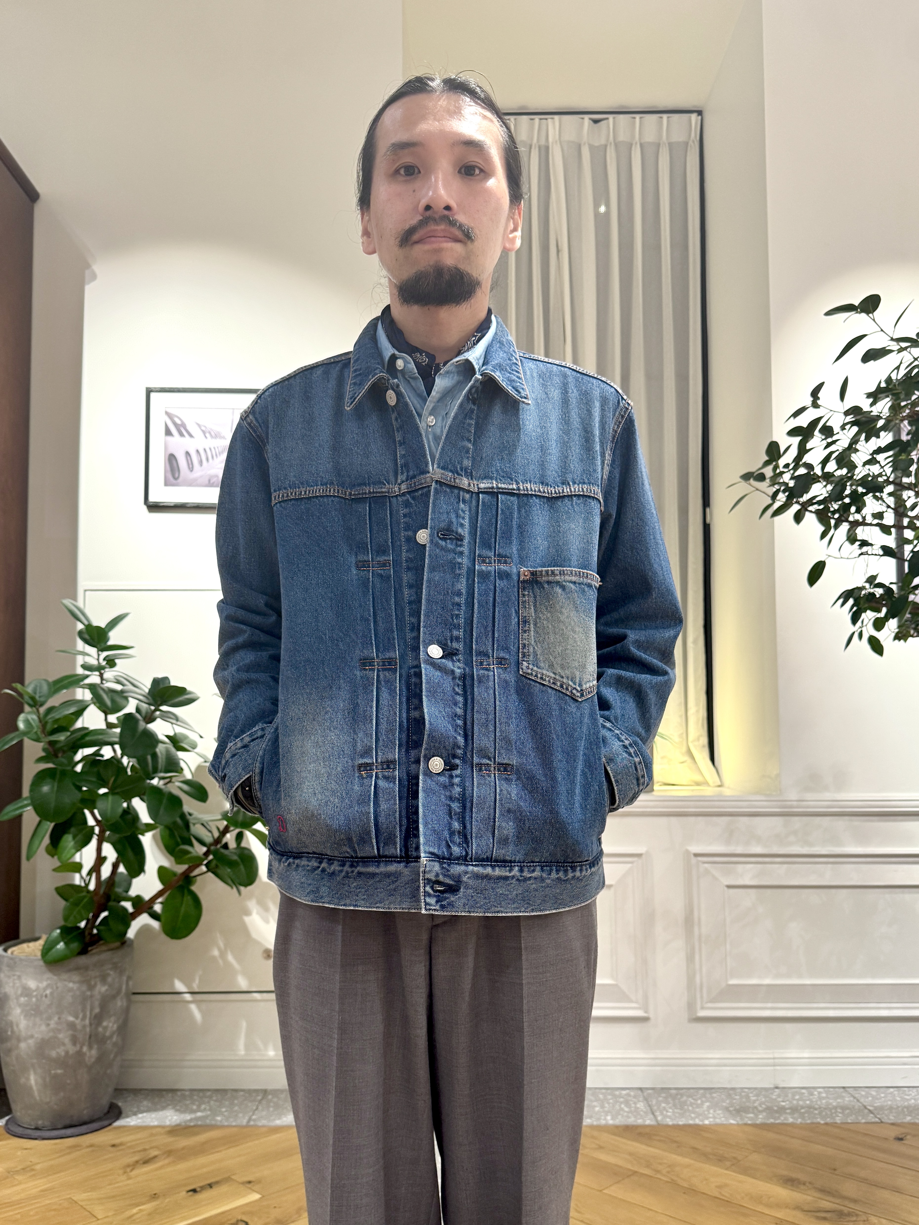 kawarataniさんの「DRESSTERIOR｜◆ファーストモデル ユーズドデニムGジャン」を使ったコーディネート