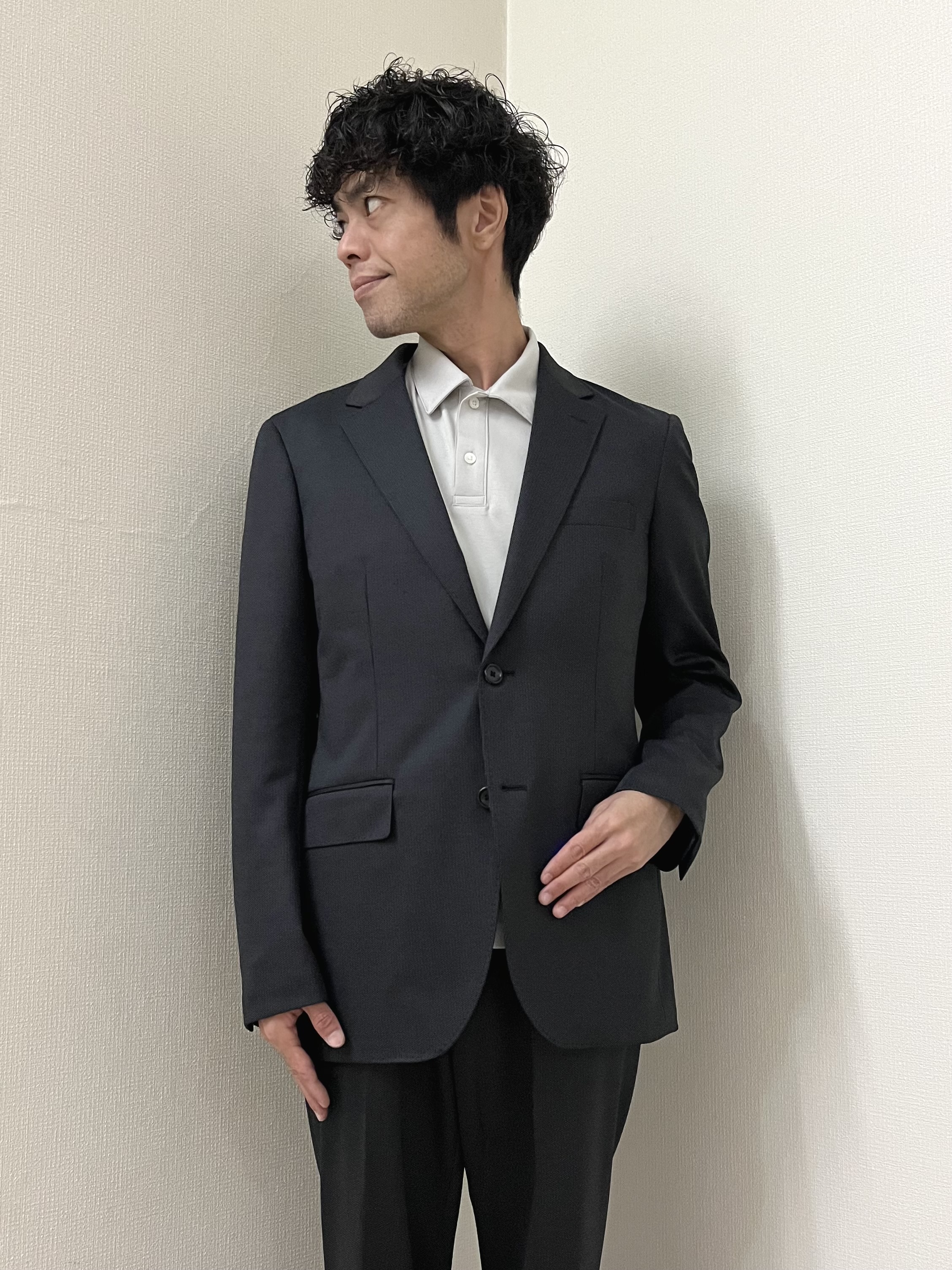 URAさんの「TAKEO KIKUCHI｜【BOWLER HAT LABEL】ピンヘッドジャージ ジャケット」を使ったコーディネート