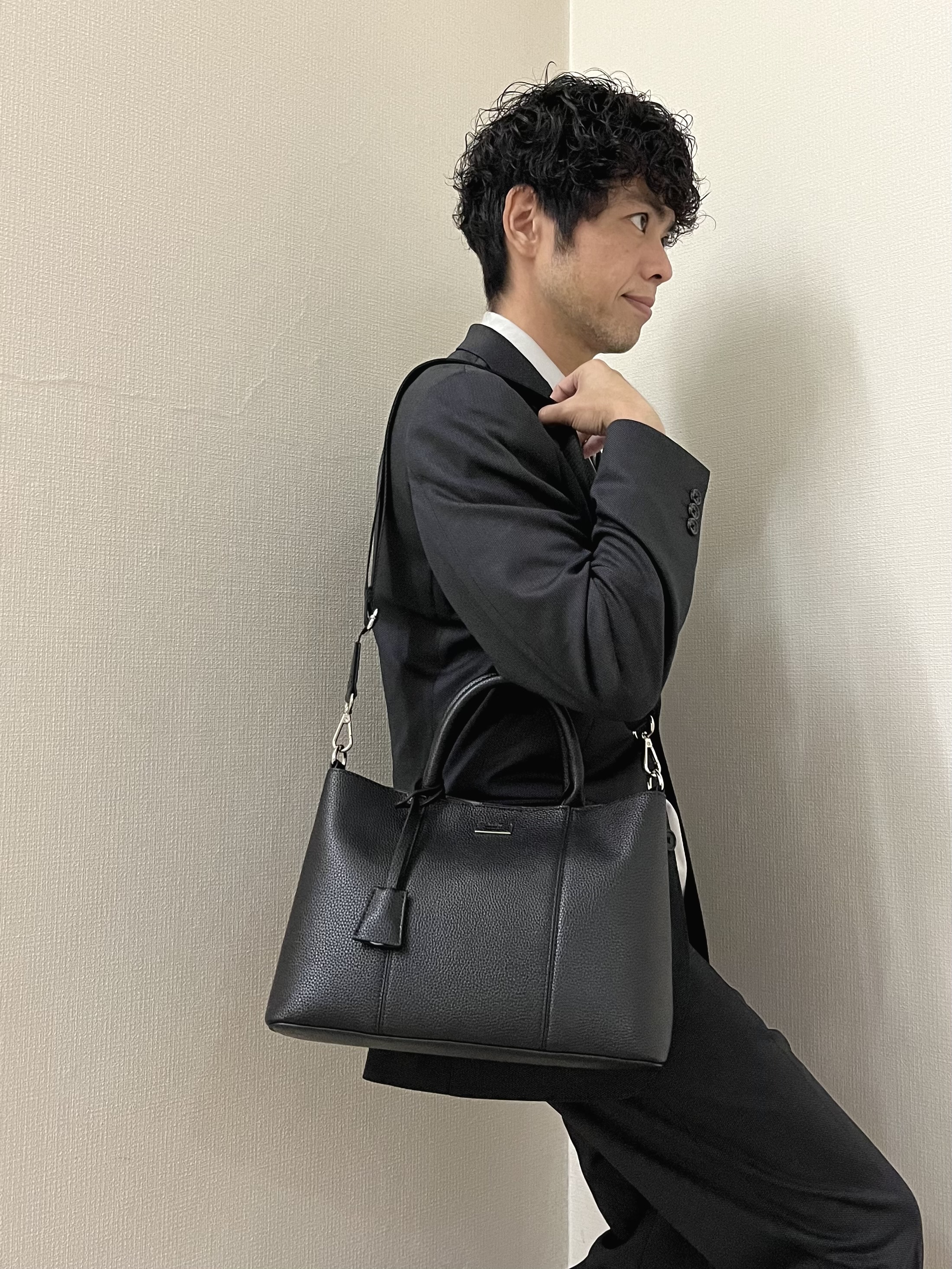 URAさんの「TAKEO KIKUCHI｜【BOWLER HAT LABEL】ピンヘッドジャージ ジャケット」を使ったコーディネート