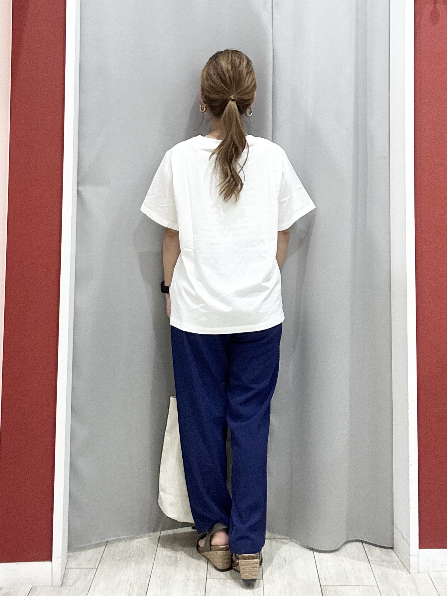 shioさんの「SHOO･LA･RUE｜フロントフリル シアーワッシャーブラウス」を使ったコーディネート