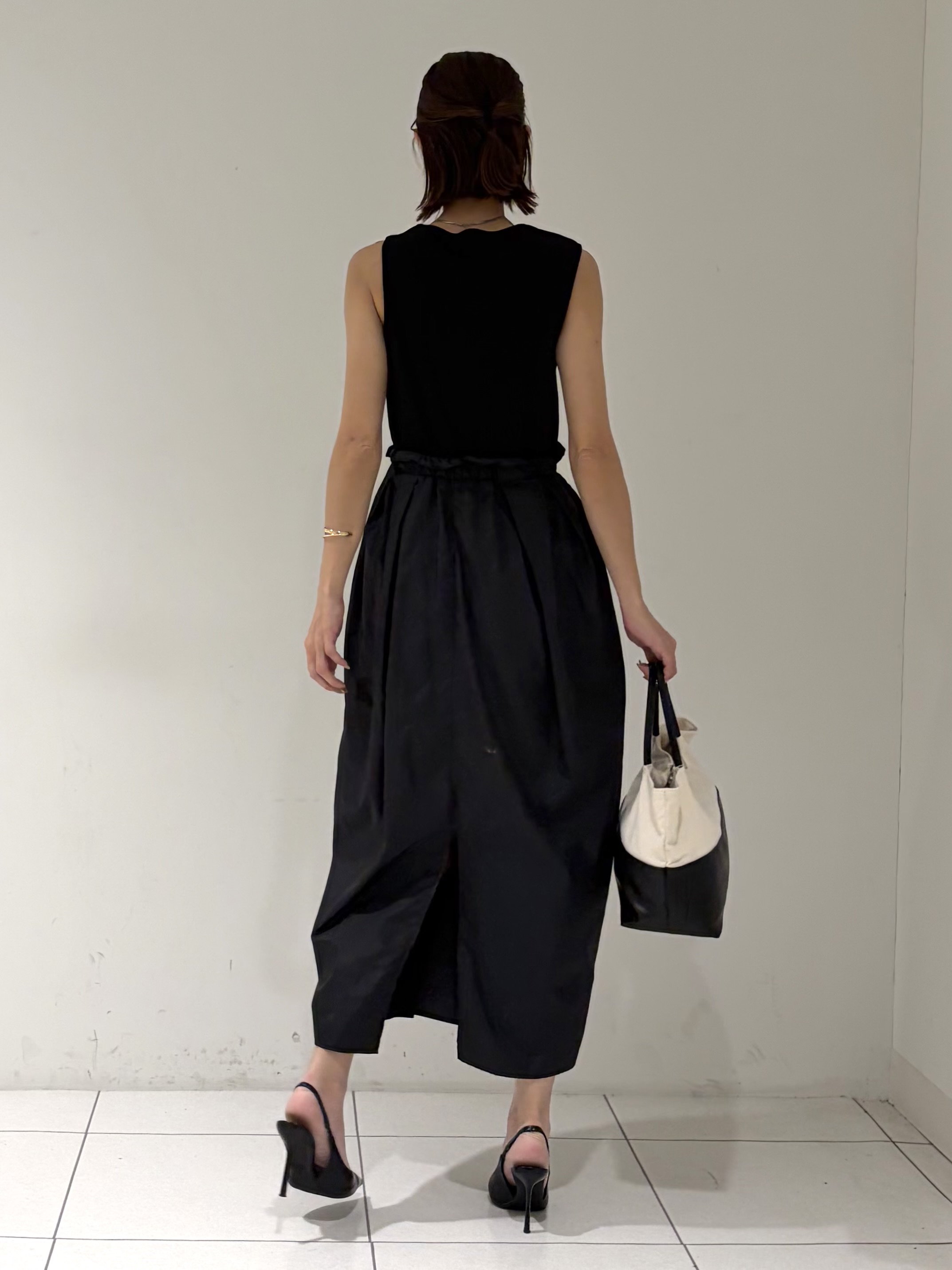 shioriさんの「INDIVI｜コンビコクーンワンピース」を使ったコーディネート