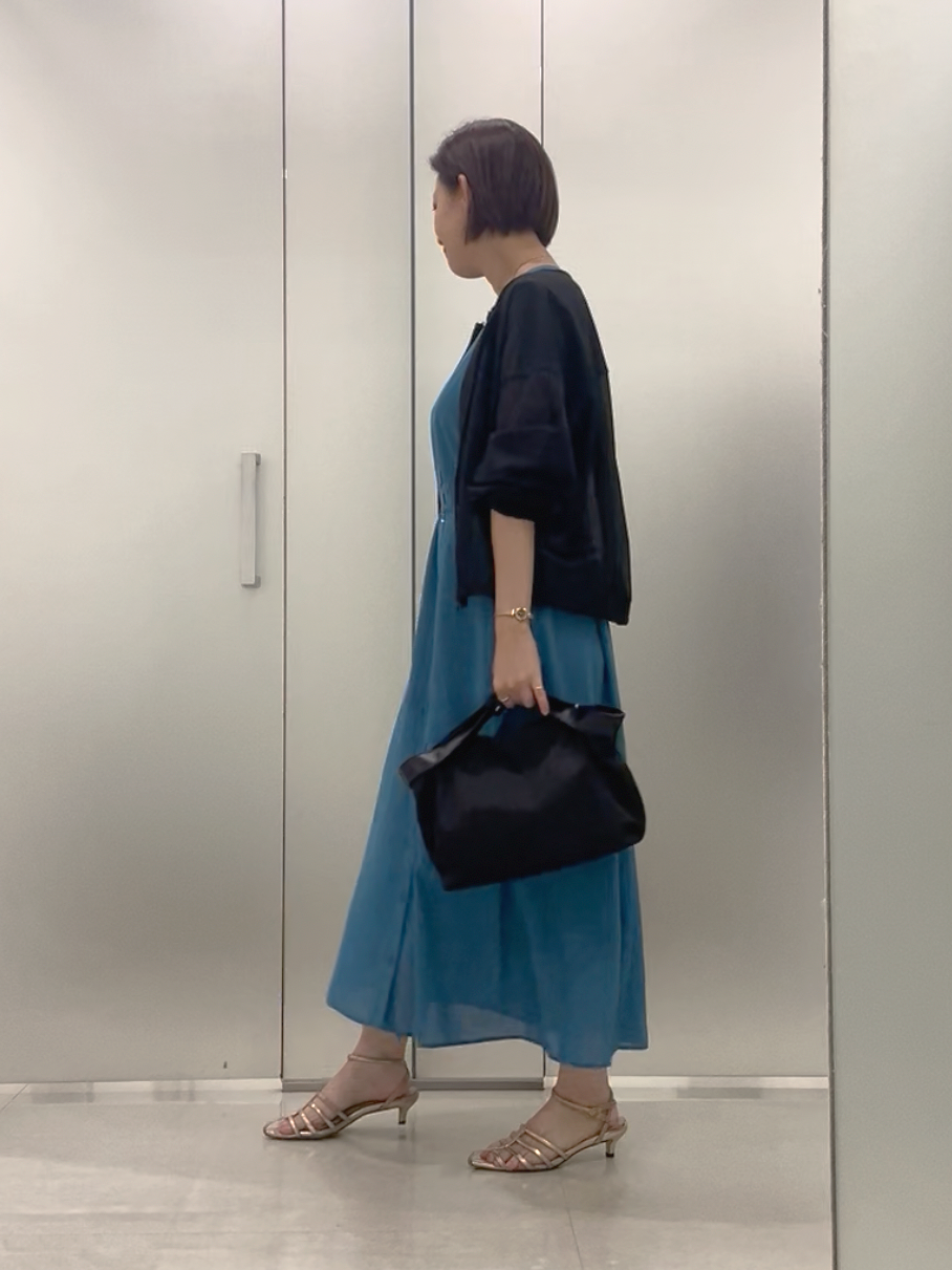 まどかさんの「UNTITLED｜【秋羽織り/ジップ】トリコットシアーブラウス」を使ったコーディネート