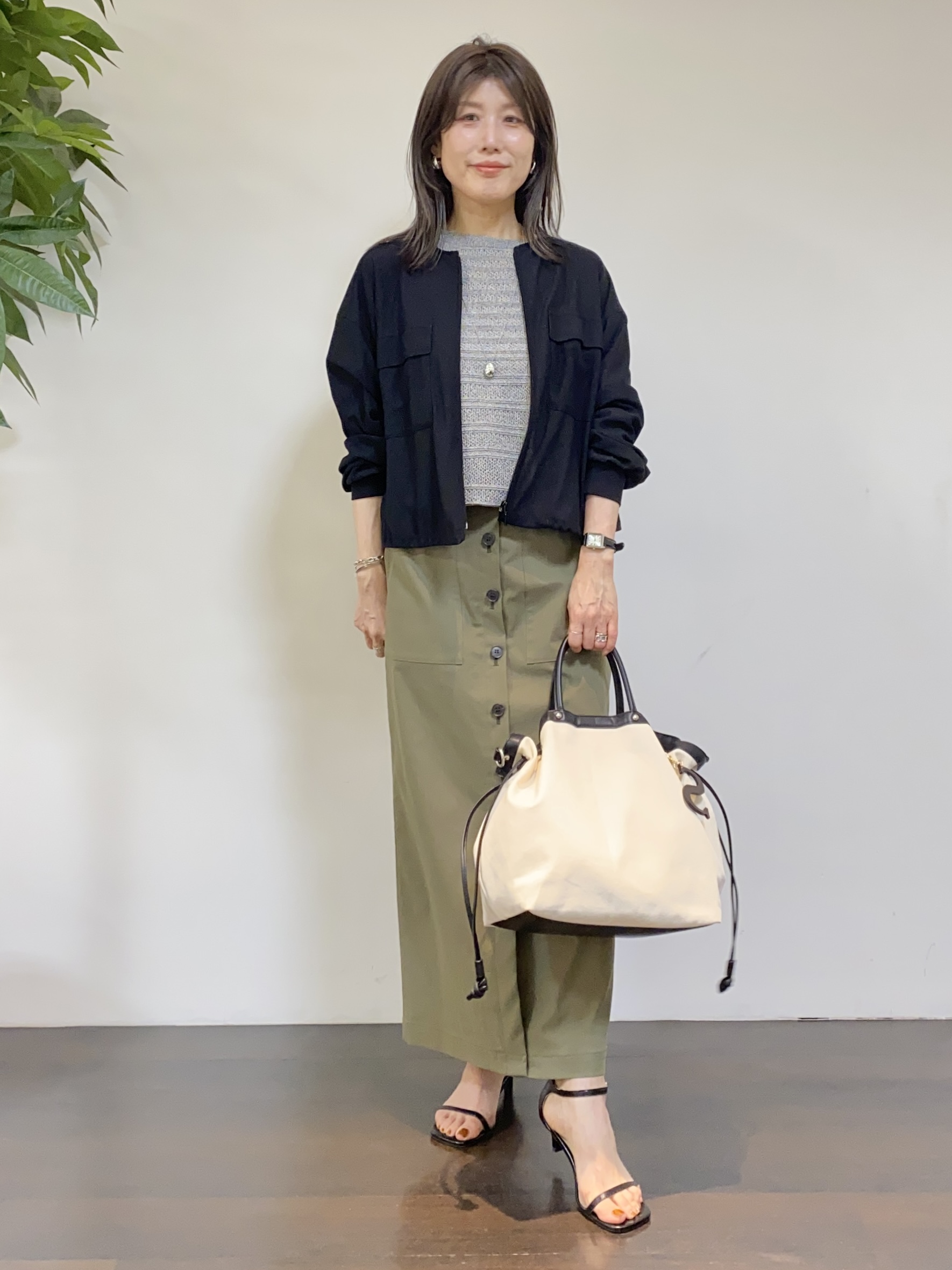 tomoさんの「UNTITLED｜◆【古畑星夏さん着用/洗える】シアーブルゾン」を使ったコーディネート