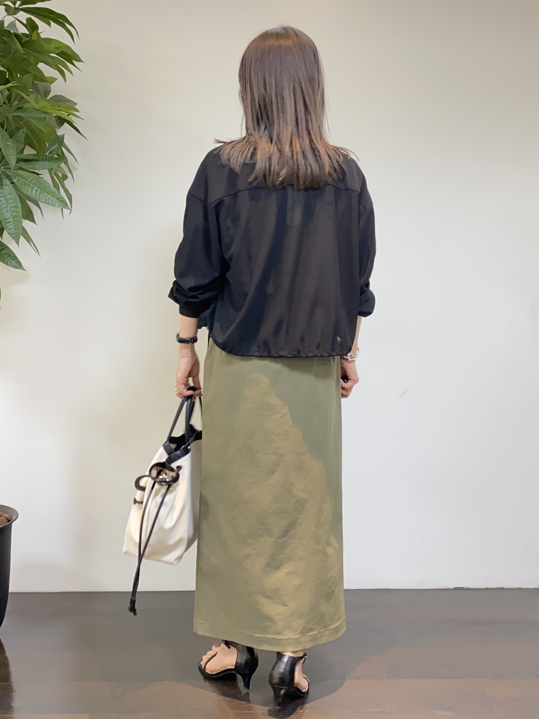 tomoさんの「UNTITLED｜◆【古畑星夏さん着用/洗える】シアーブルゾン」を使ったコーディネート