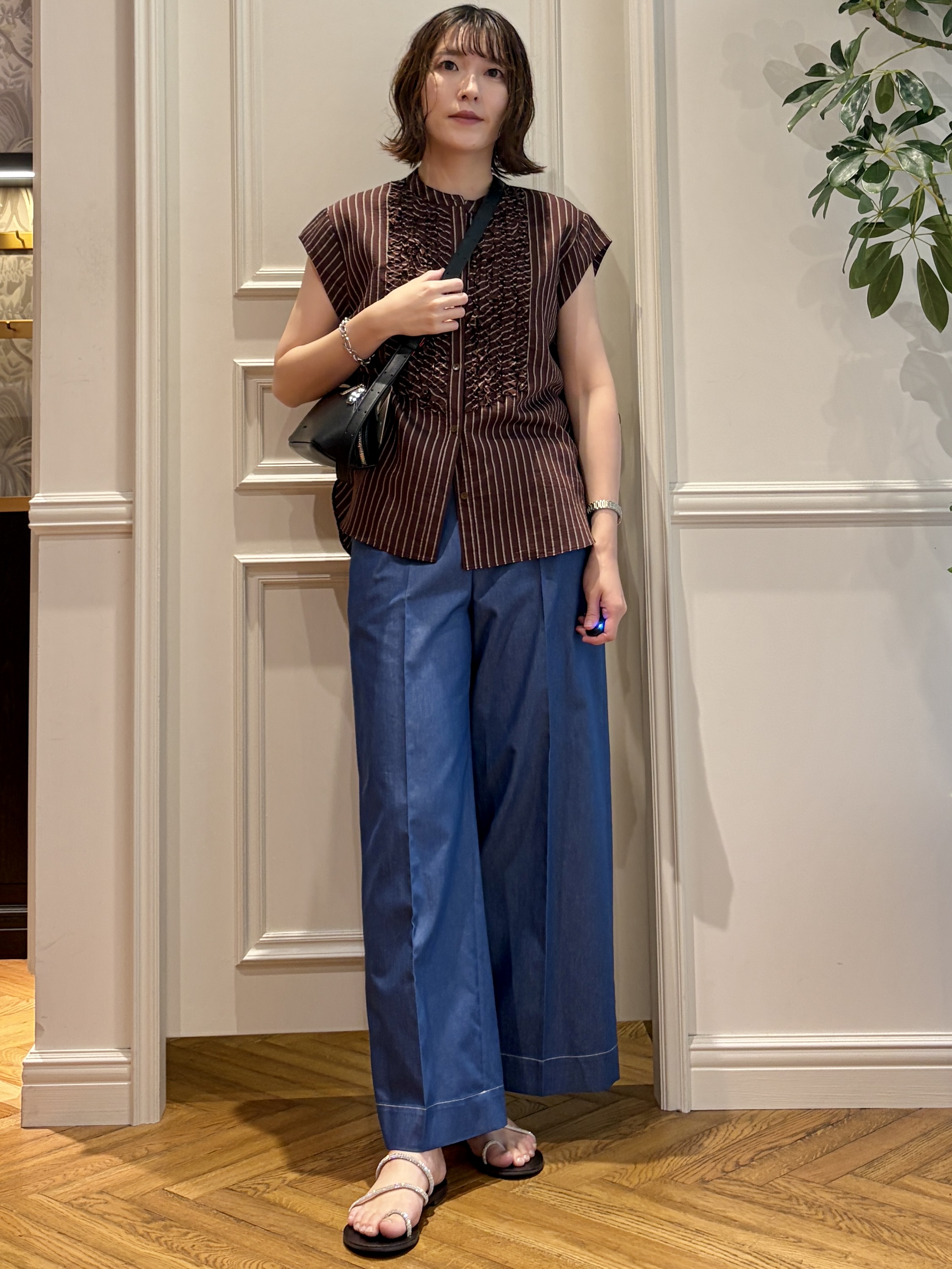 nakaoさんの「DRESSTERIOR｜ストライプフレンチスリーブフリルブラウス」を使ったコーディネート