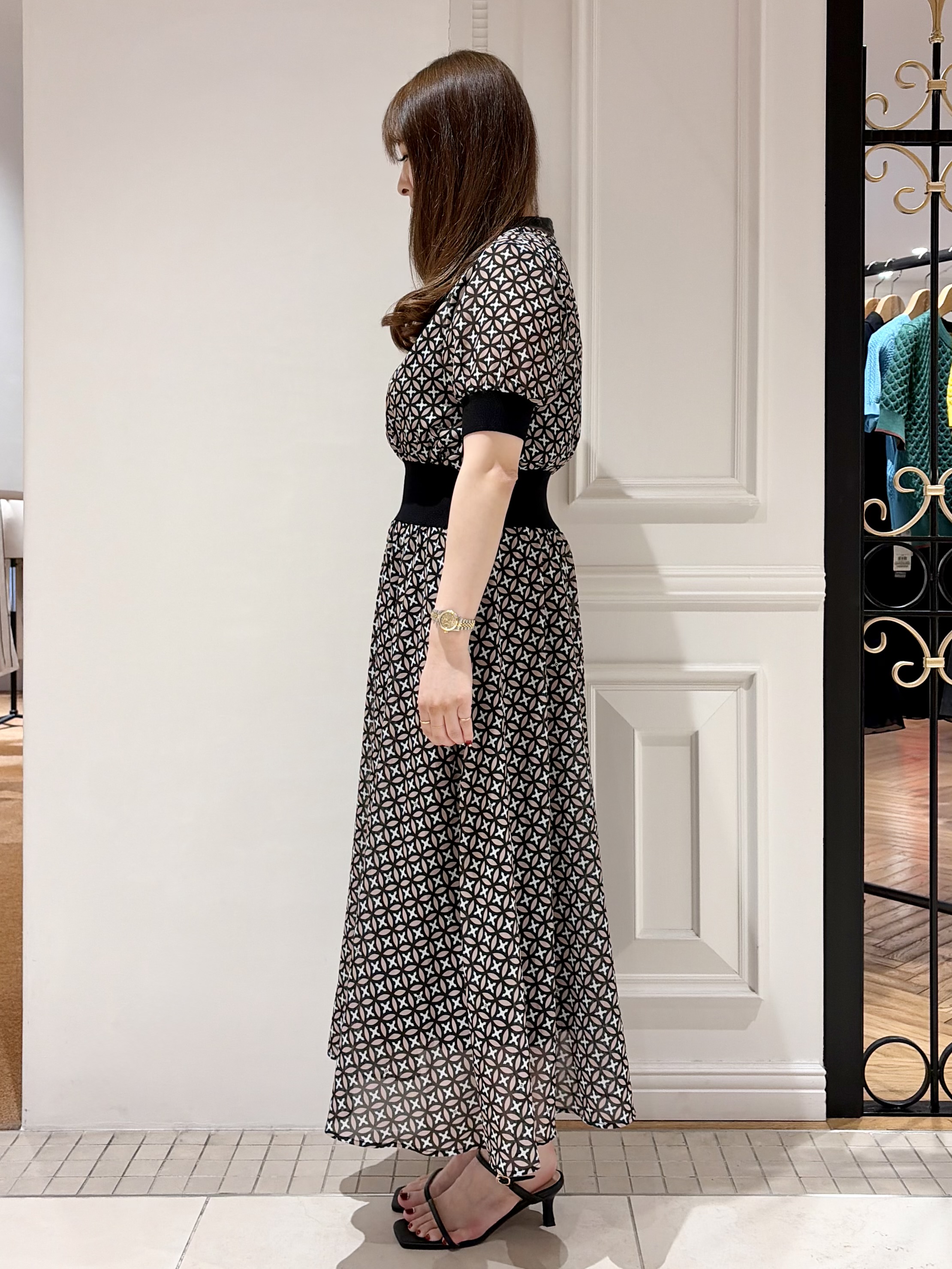 minowaさんの「DRESSTERIOR｜◆【再入荷/otonaMUSE5月号掲載/ウォッシャブル】オーバーラップサークル シアードレス」を使ったコーディネート