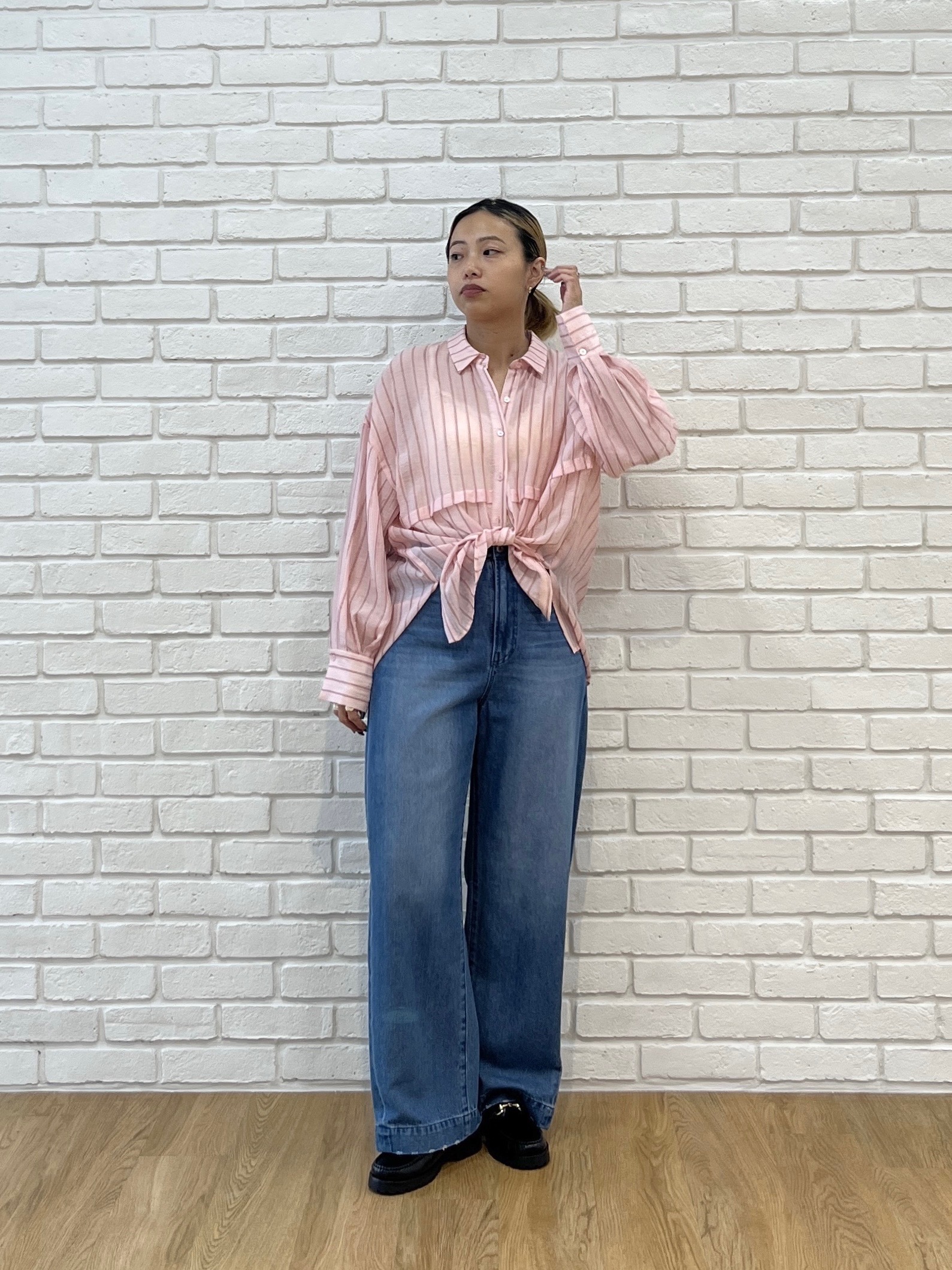 Harukaさんの「INDIVI｜シアーストライプ 切替タックシャツ」を使ったコーディネート