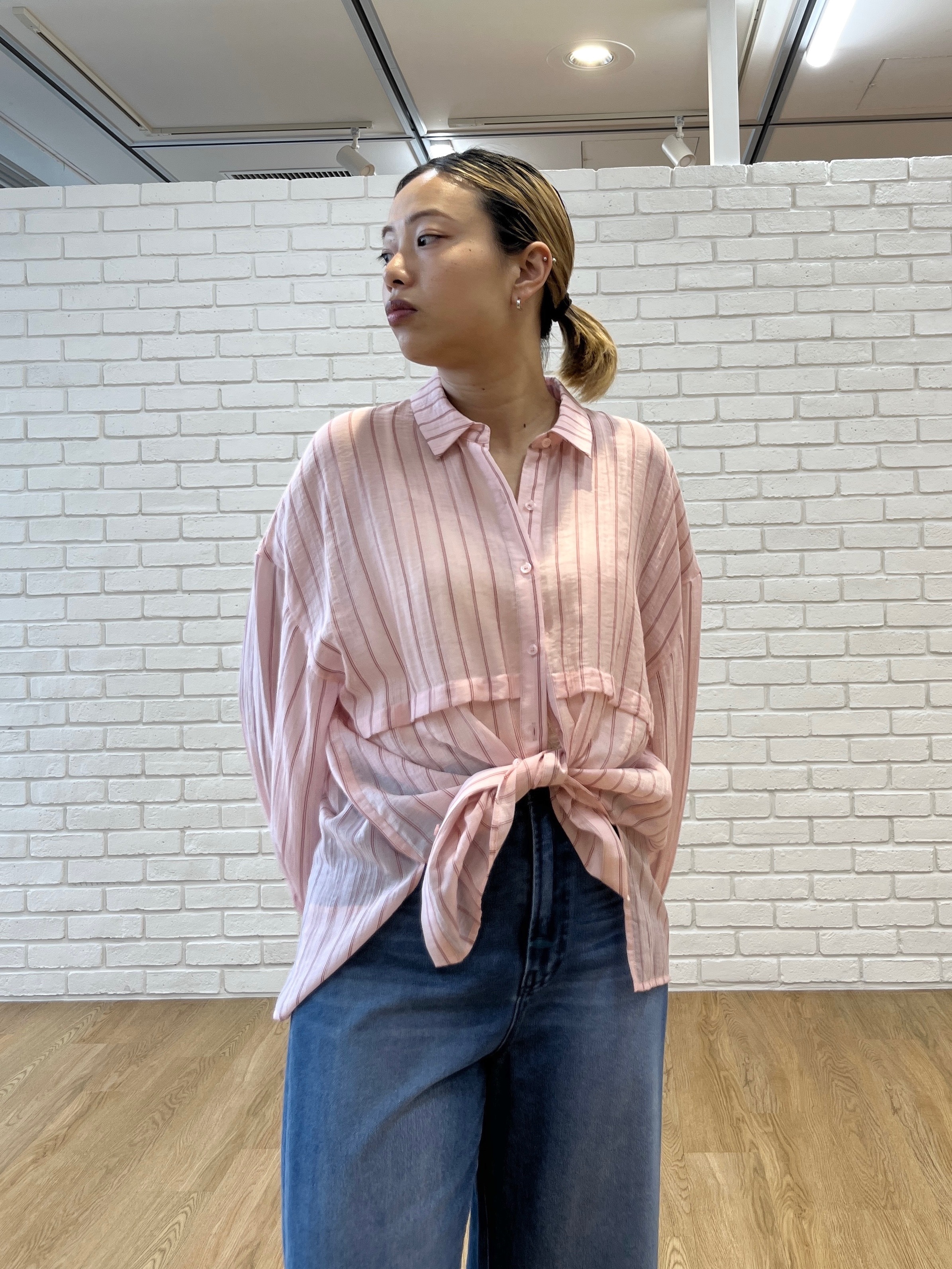Harukaさんの「INDIVI｜シアーストライプ 切替タックシャツ」を使ったコーディネート