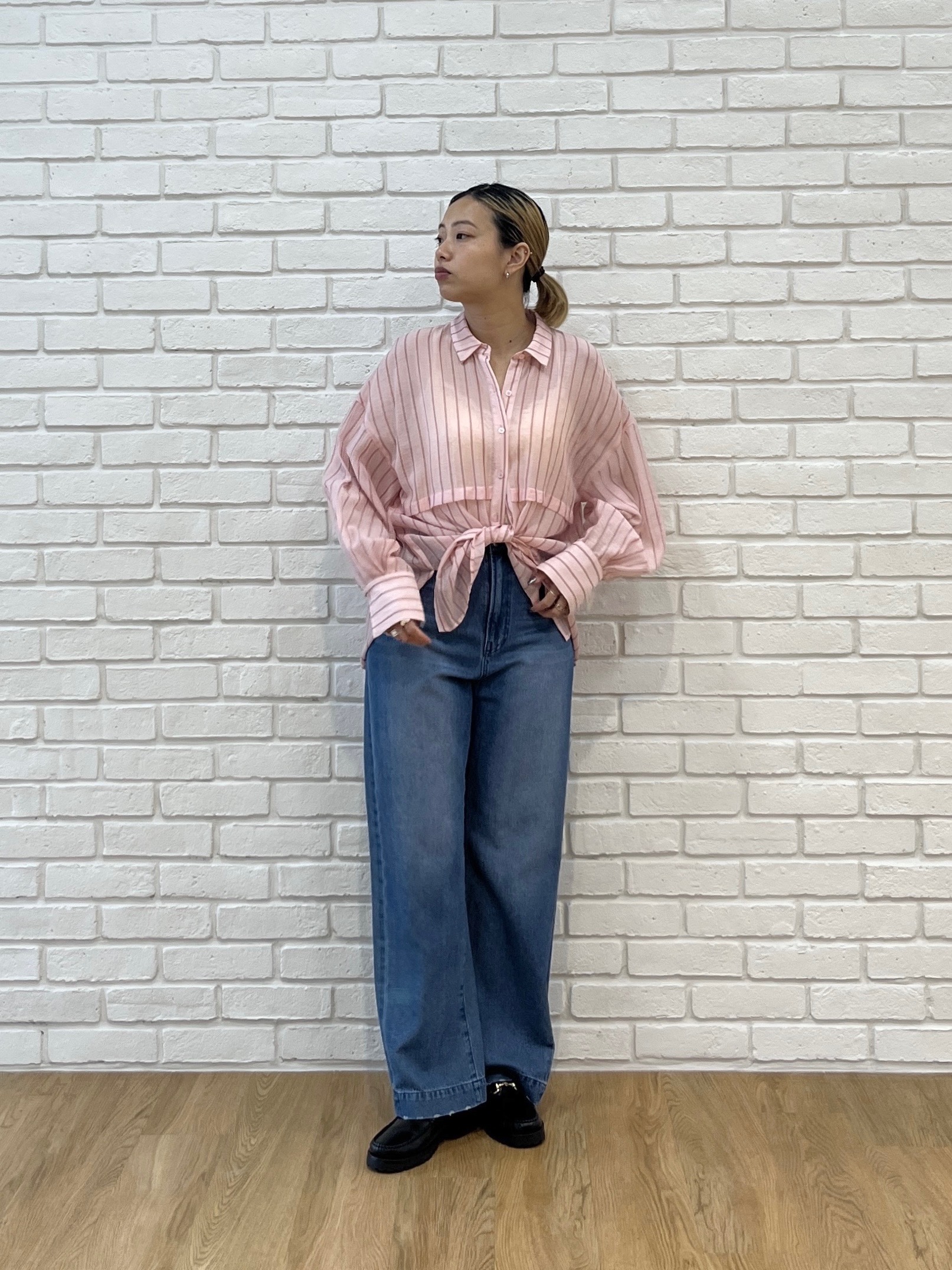 Harukaさんの「INDIVI｜シアーストライプ 切替タックシャツ」を使ったコーディネート