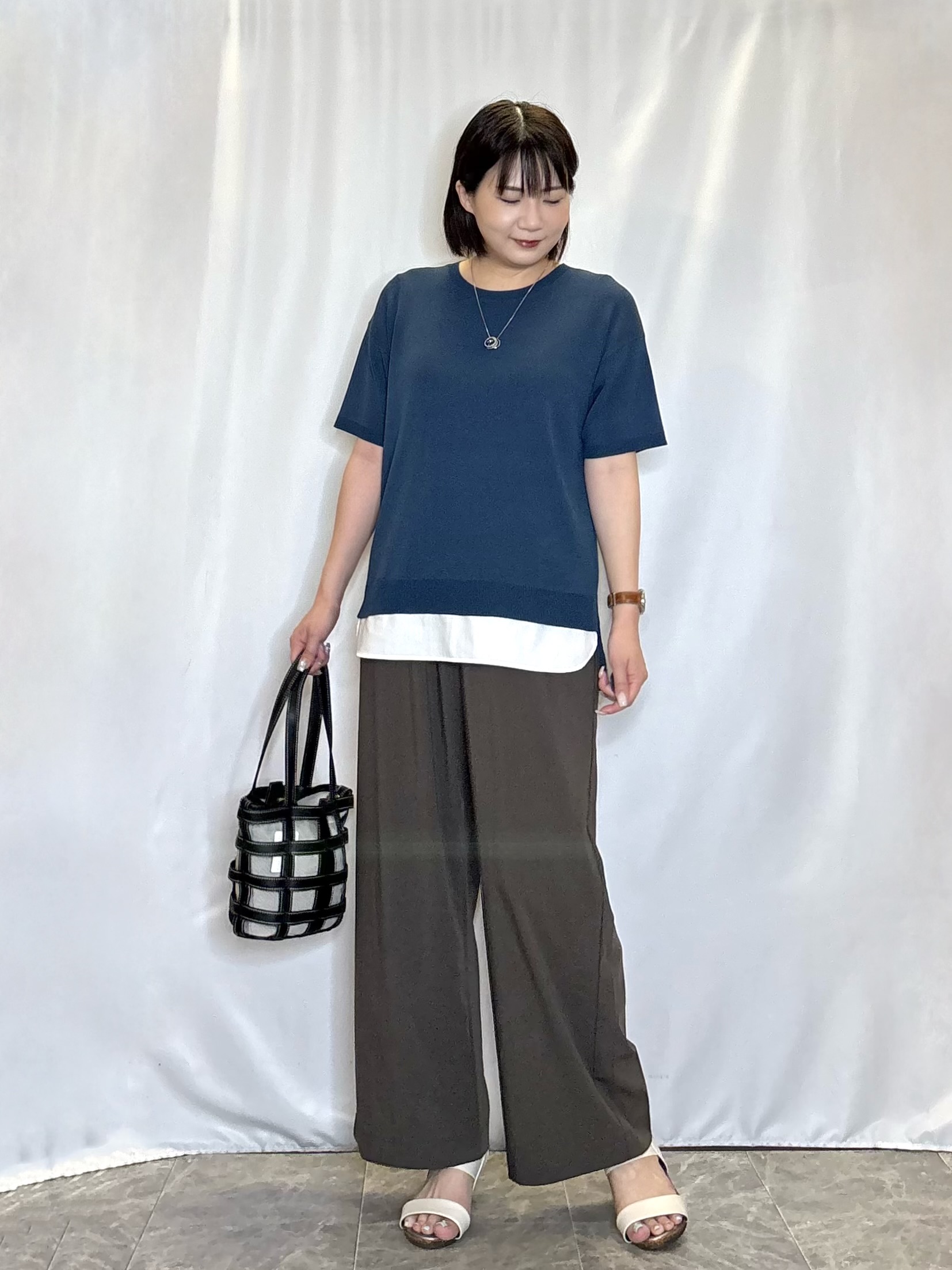 ネリさんの「SHOO･LA･RUE｜【UV/洗濯機可/S-LL】毛玉になりにくい シャツレイヤード風でこなれ見え 半袖ニット」を使ったコーディネート