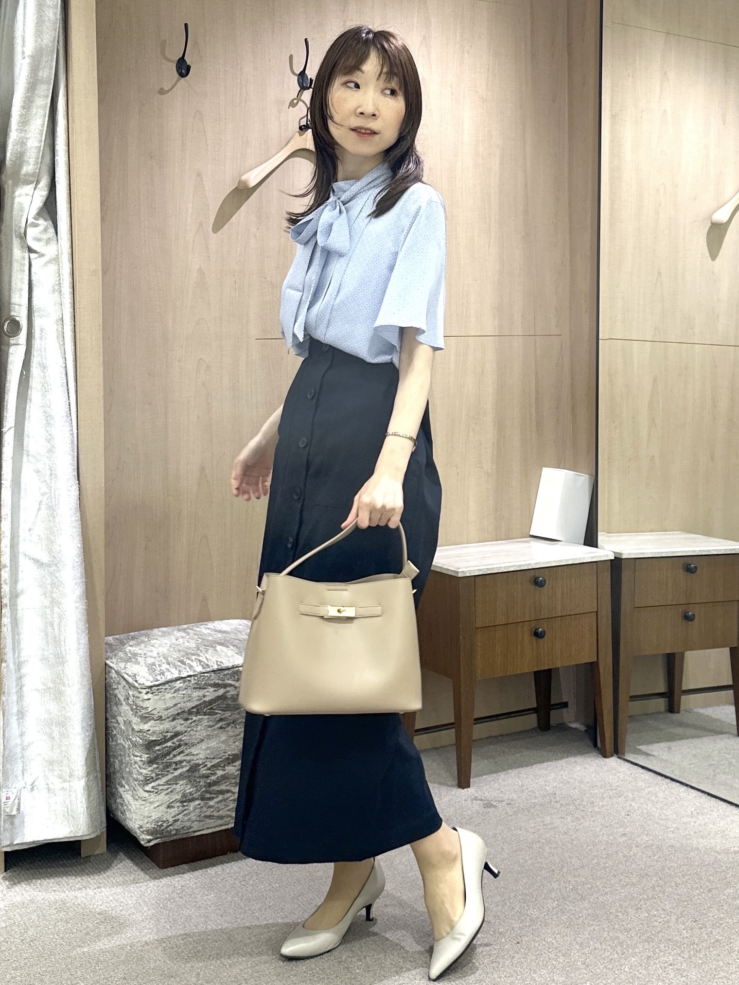 Miwaさんの「UNTITLED｜【通勤オフィス/スーツインナー】ダイヤジオメプリントブラウス」を使ったコーディネート