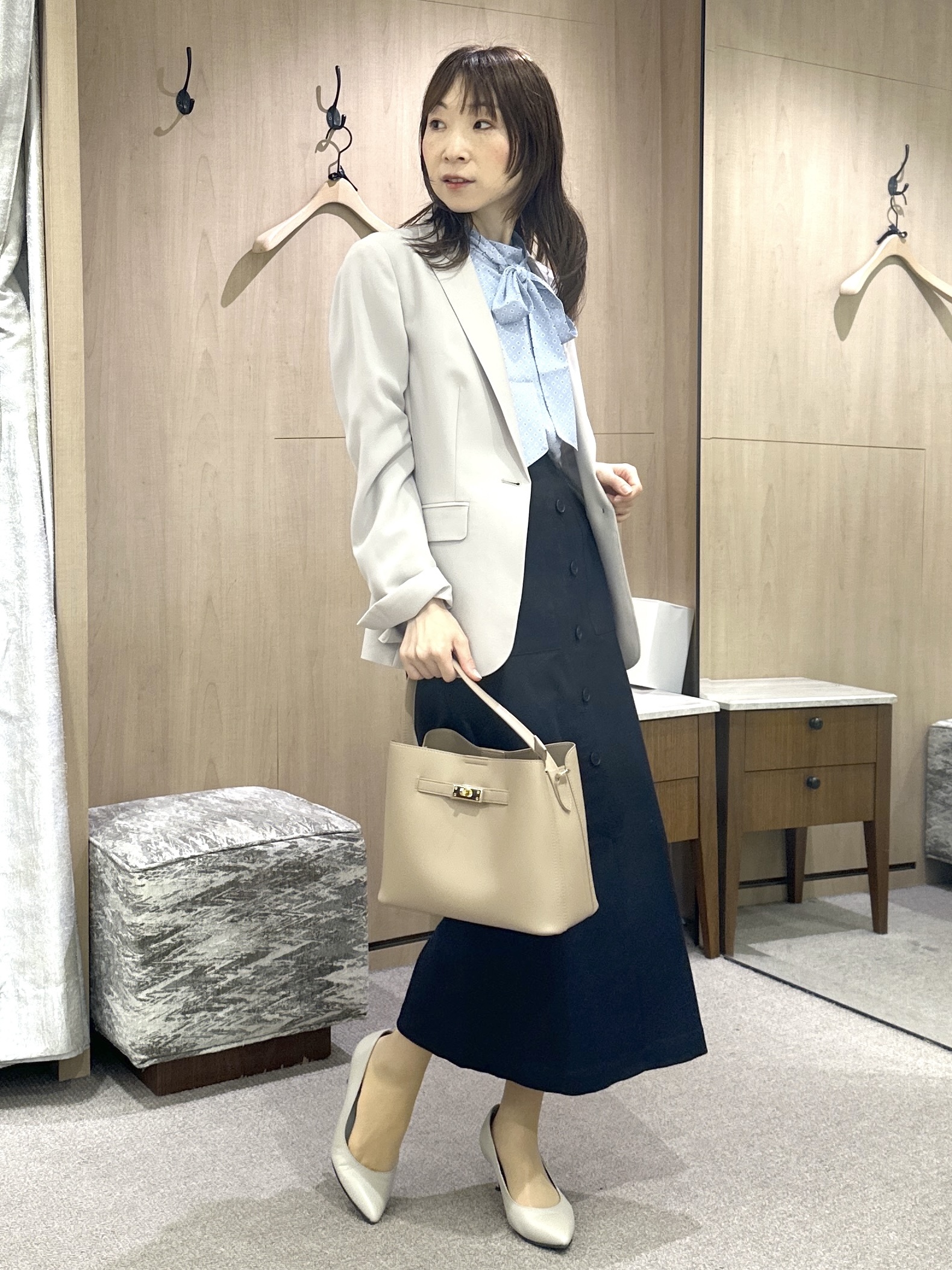 Miwaさんの「UNTITLED｜【通勤オフィス/スーツインナー】ダイヤジオメプリントブラウス」を使ったコーディネート