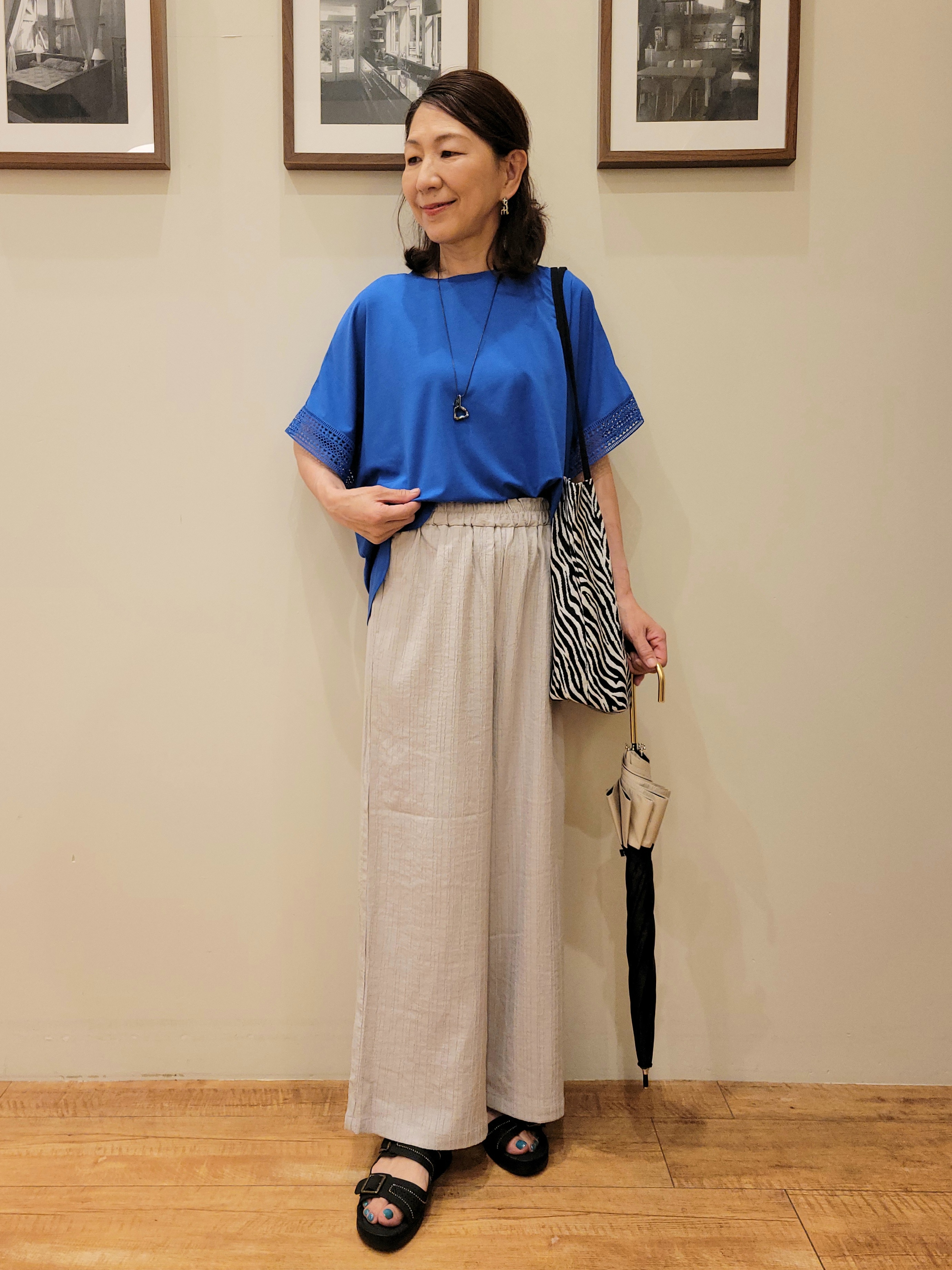 ユウさんの「SHOO･LA･RUE｜【UV/洗濯機可/体型カバー】ヒップ周りが隠せる お袖レースTシャツ」を使ったコーディネート