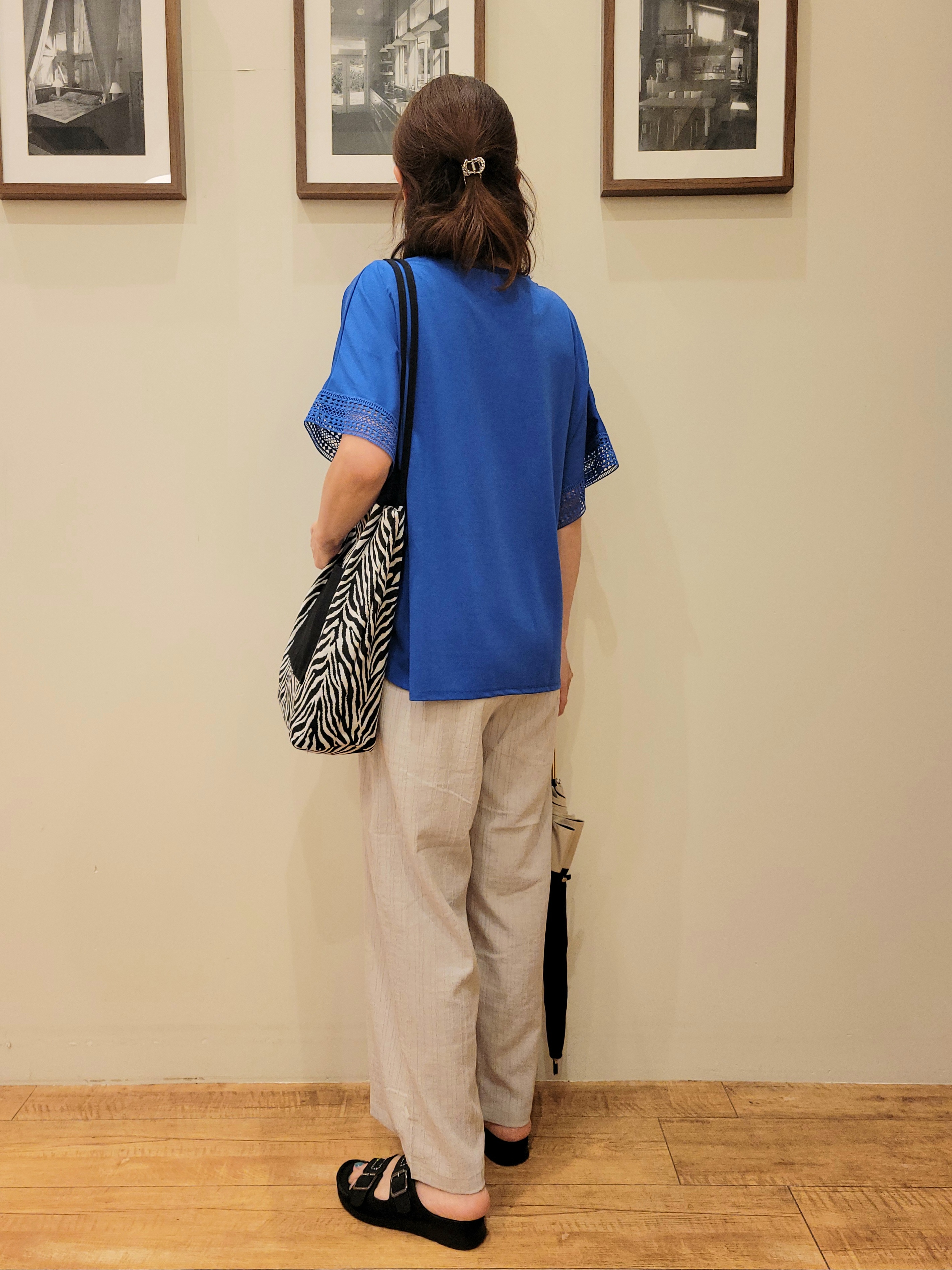 ユウさんの「SHOO･LA･RUE｜【UV/洗濯機可/体型カバー】ヒップ周りが隠せる お袖レースTシャツ」を使ったコーディネート
