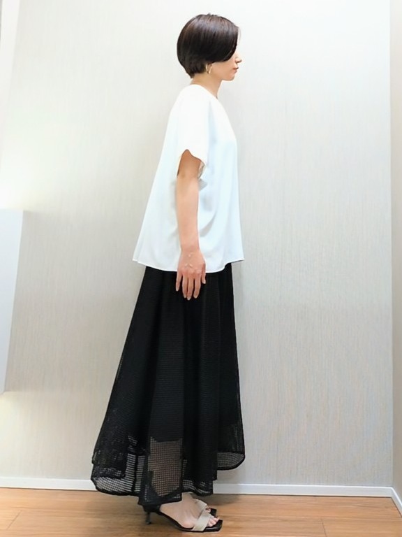 ミズタさんの「UNTITLED｜【セットアップ可/UVカット/前後2WAY】リラクシーフレンチスリーブブラウス」を使ったコーディネート