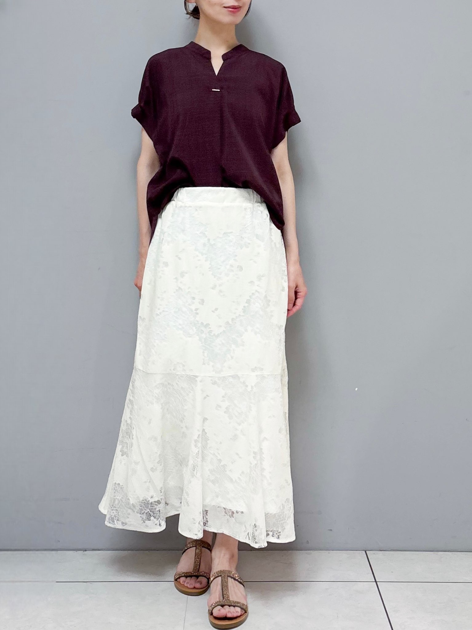 yさんの「OPAQUE.CLIP｜【接触冷感／UV】ワンポイント刺繍Tシャツ《7col／XS~3L／洗濯機OK》」を使ったコーディネート