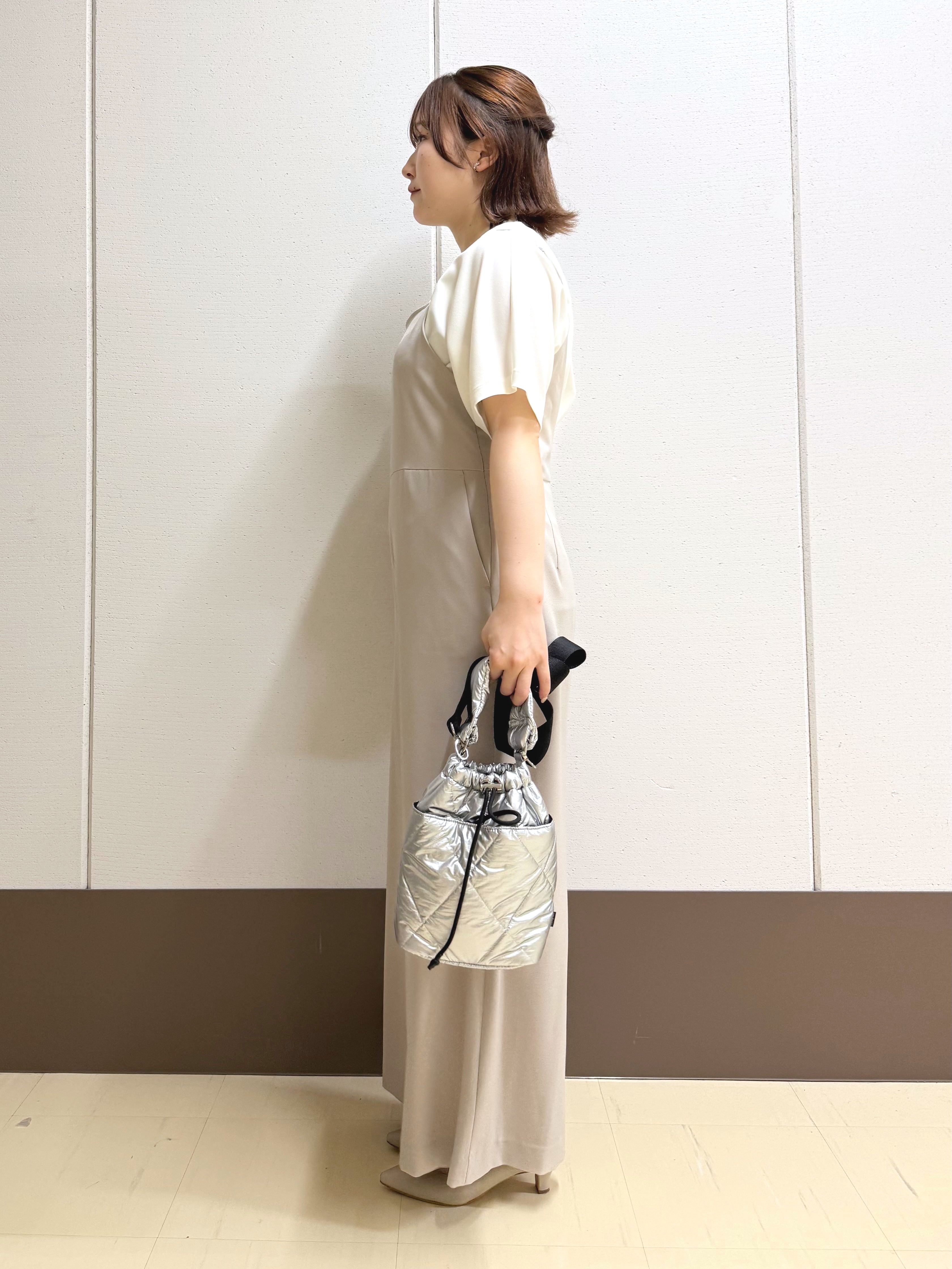 Rikoさんの「INDIVI｜【体型＆二の腕カバー/着る日傘】ドルマントップス」を使ったコーディネート