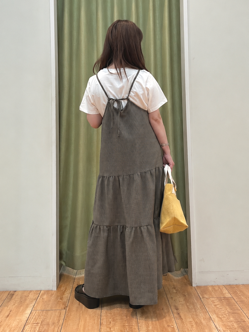 えみりんさんの「SHOO･LA･RUE｜【S-LL/洗濯機可】大人のベーシックカラープリントTシャツ」を使ったコーディネート