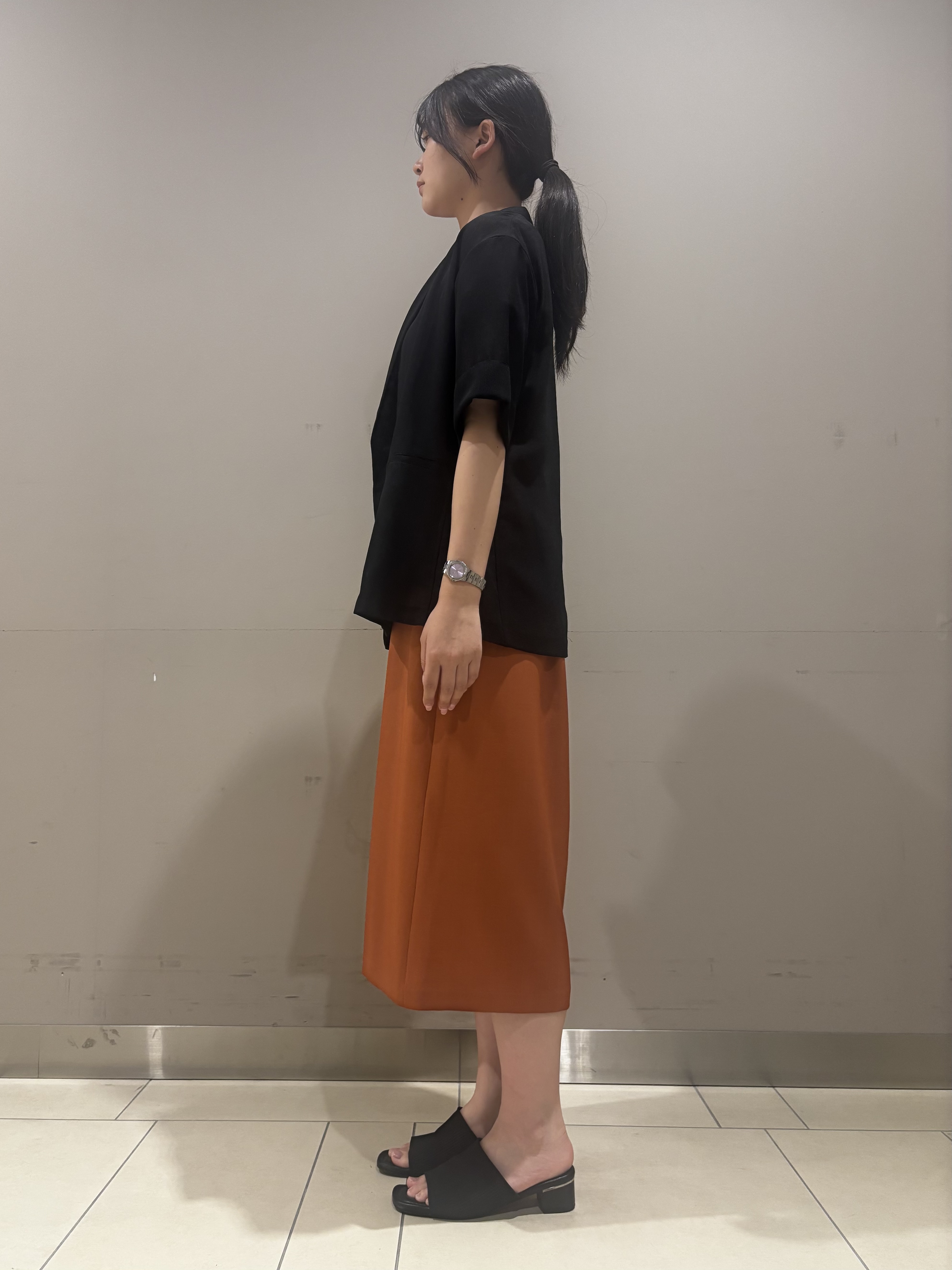 Misakiさんの「INDIVI｜【華奢見え】ベルト付きナローワンピース」を使ったコーディネート