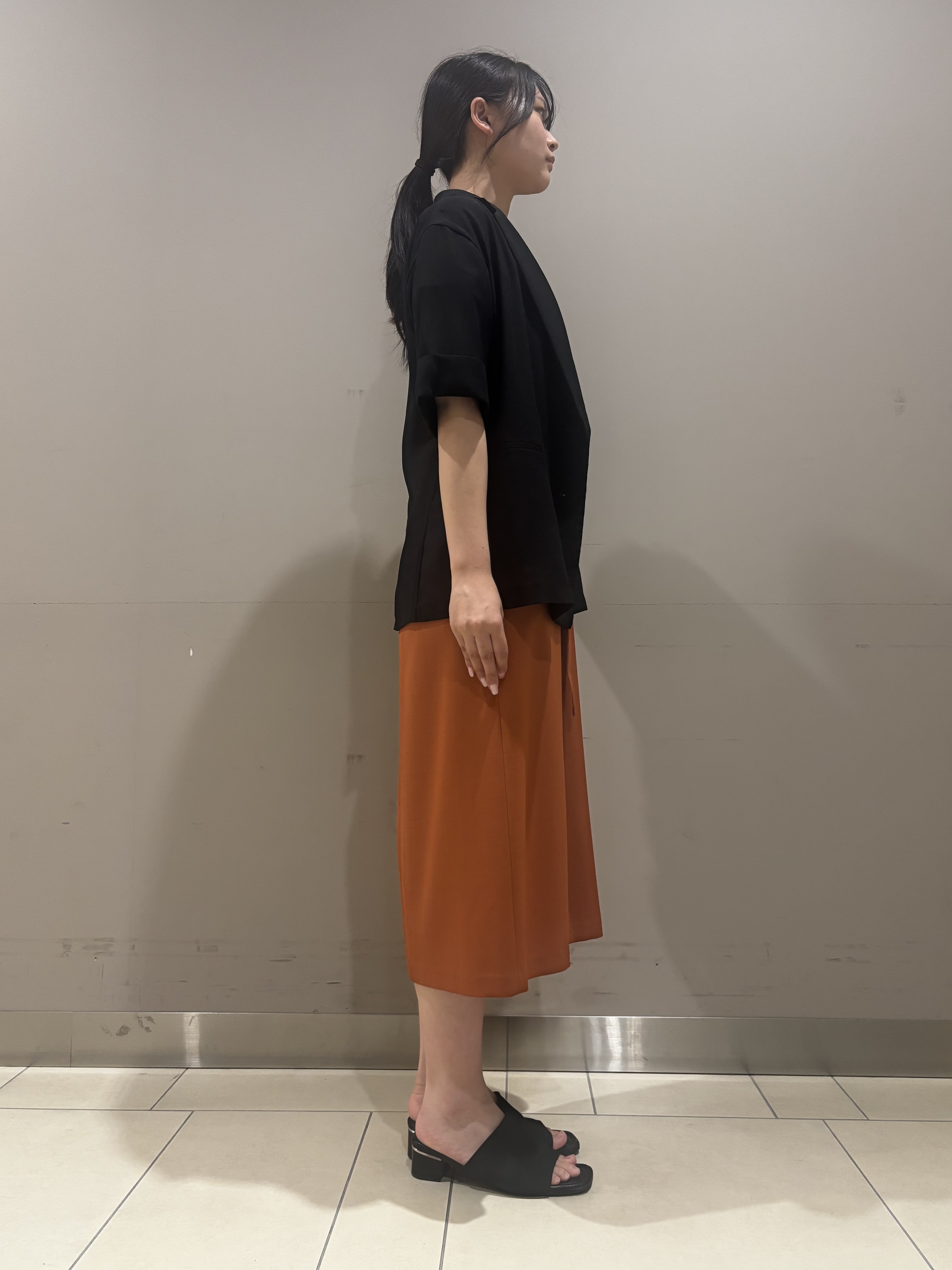 Misakiさんの「INDIVI｜【華奢見え】ベルト付きナローワンピース」を使ったコーディネート