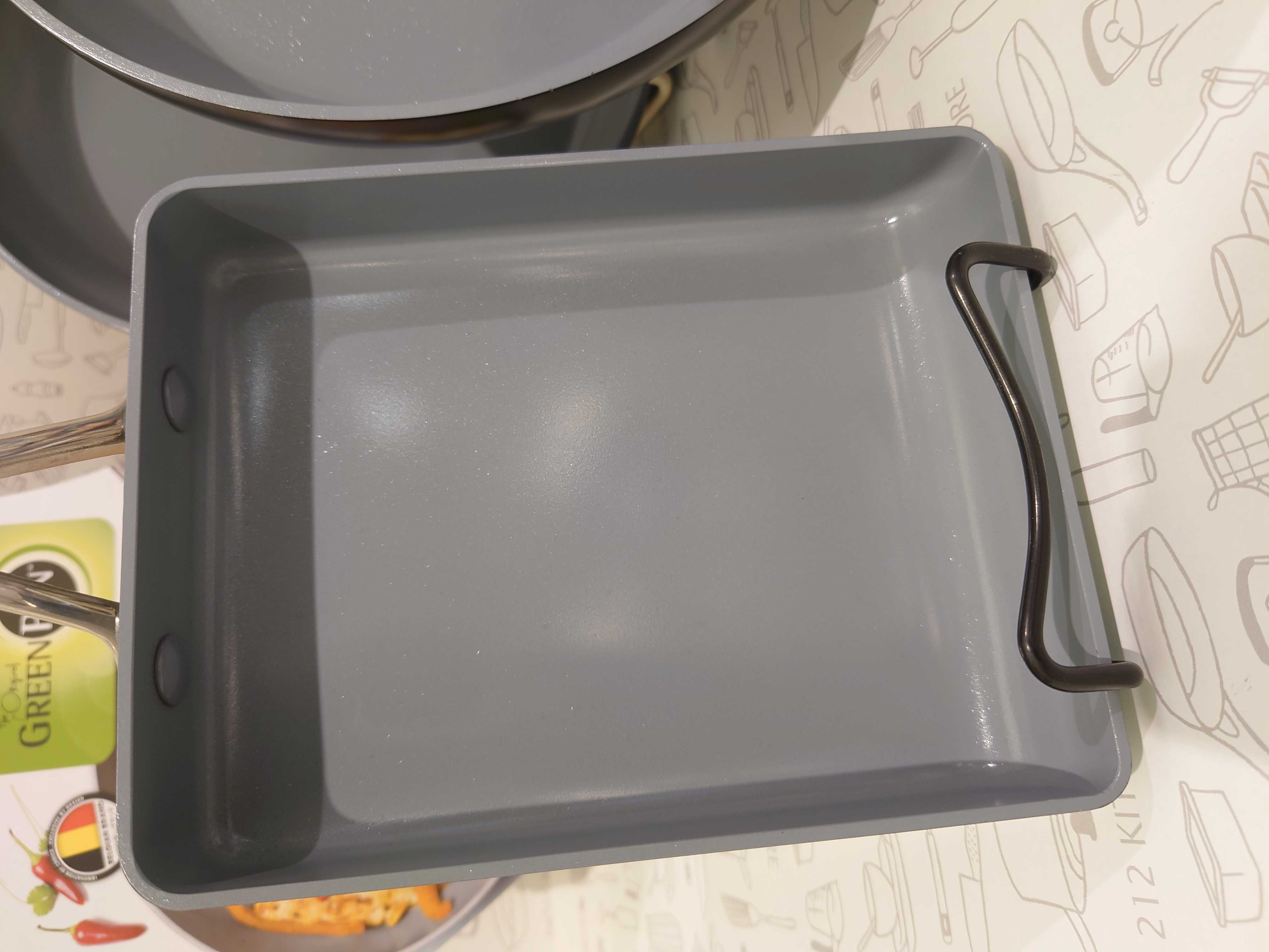 PANタナカさんの「212 KITCHEN STORE｜ヴェニスプロ フライパン 20cm ＜GreenPan グリーンパン＞」を使ったコーディネート