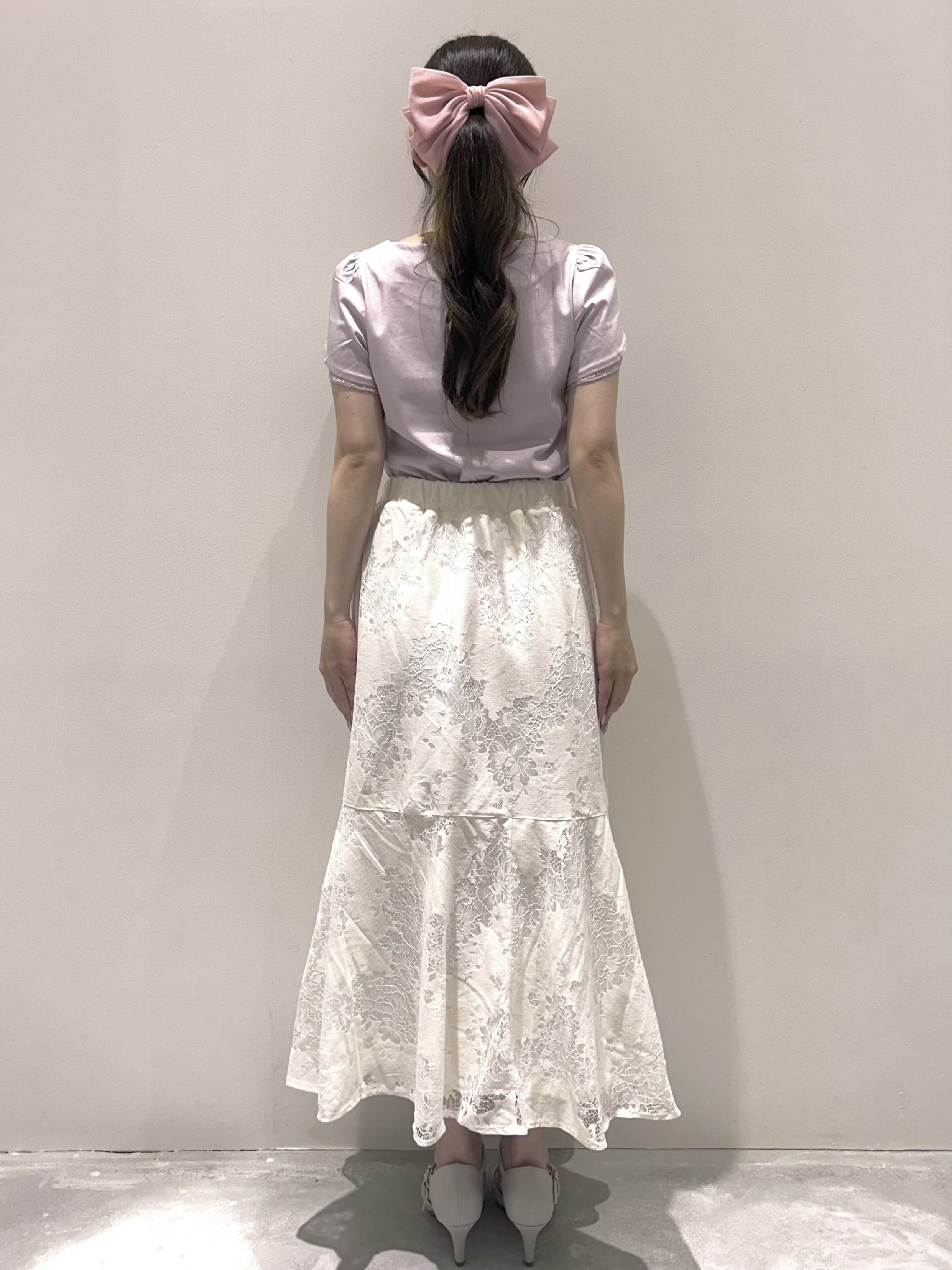 えぬさんの「OPAQUE.CLIP｜【接触冷感／UVケア】ハートネックレースレイヤードトップス《洗濯機OK／6col》」を使ったコーディネート