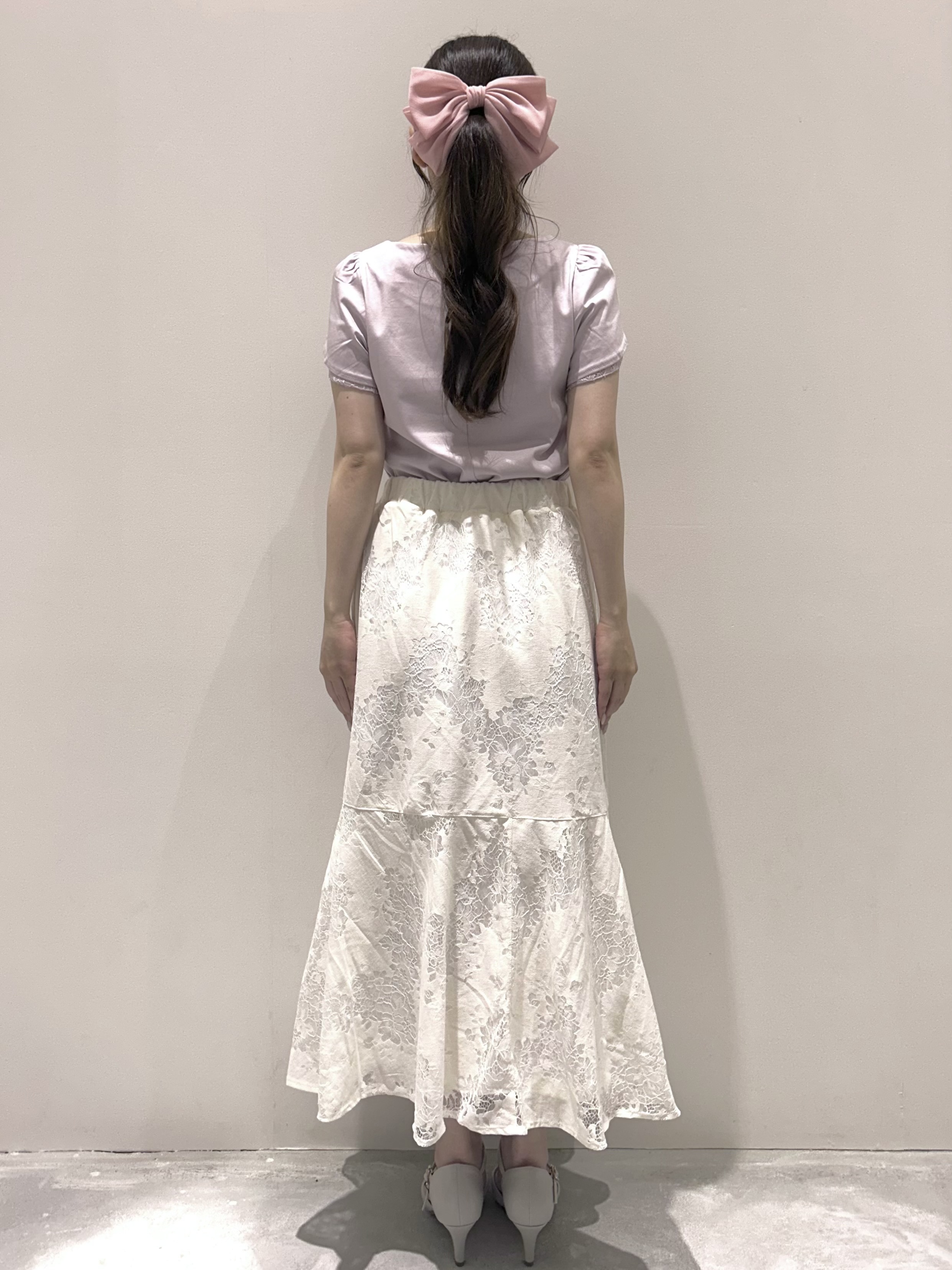 えぬさんの「OPAQUE.CLIP｜【接触冷感／UVケア】ハートネックレースレイヤードトップス《洗濯機OK／6col》」を使ったコーディネート