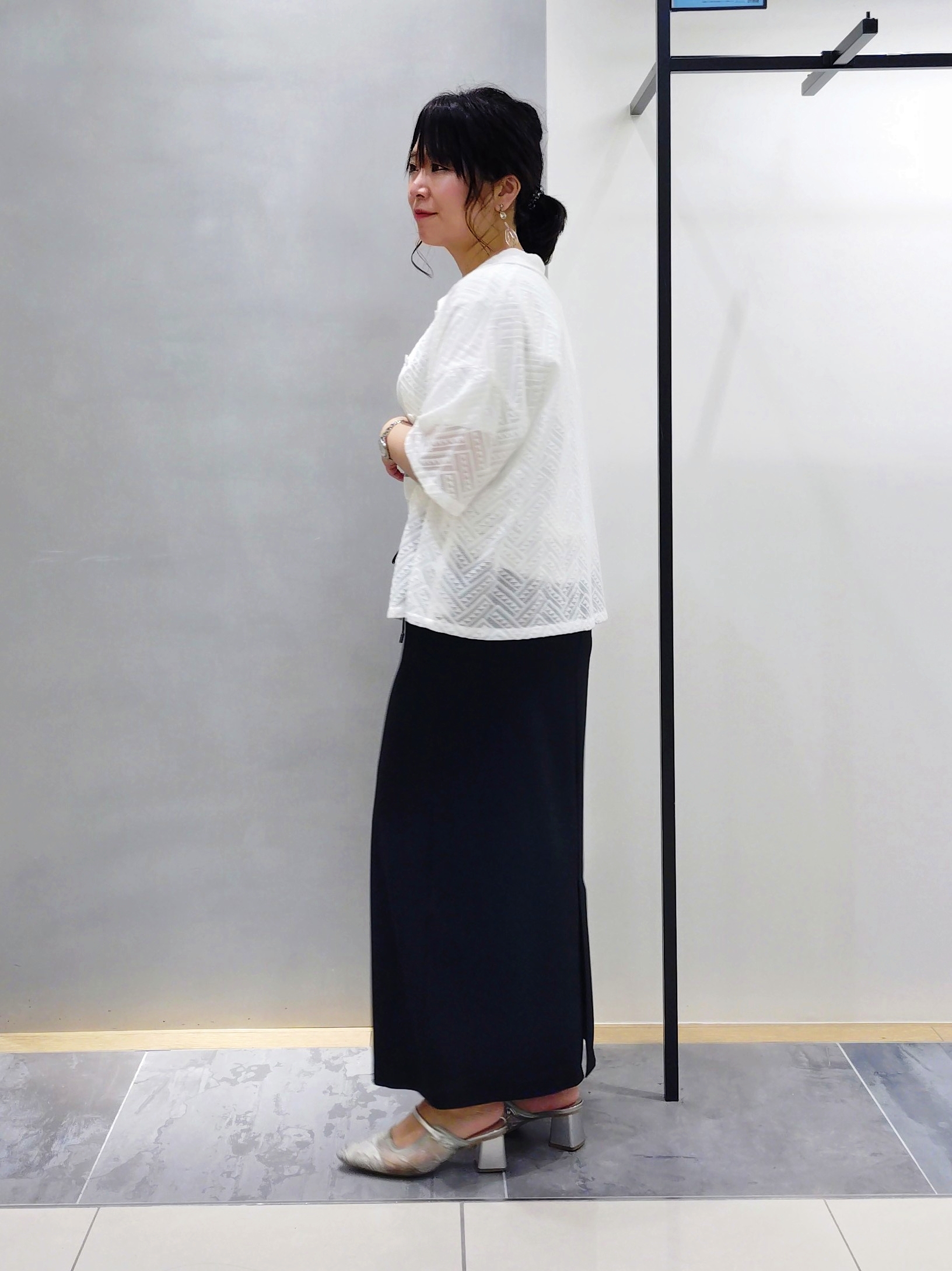 TOMOMIさんの「INDIVI｜【着る日傘】Iラインドロストスカート」を使ったコーディネート